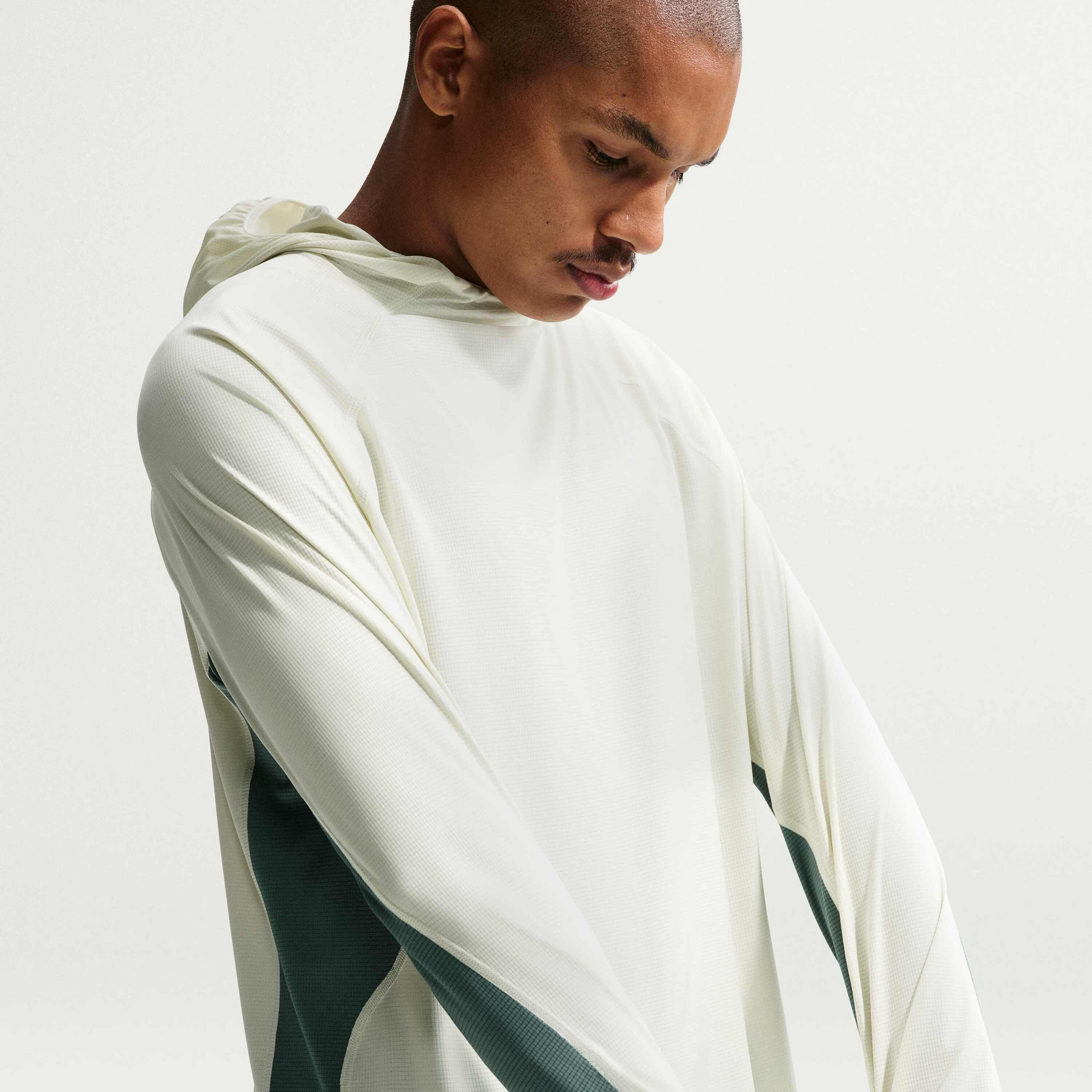 NIKE, Men's Dri-fit Uv Protection Hooded Trail-running Top Acg 'solar Chase'