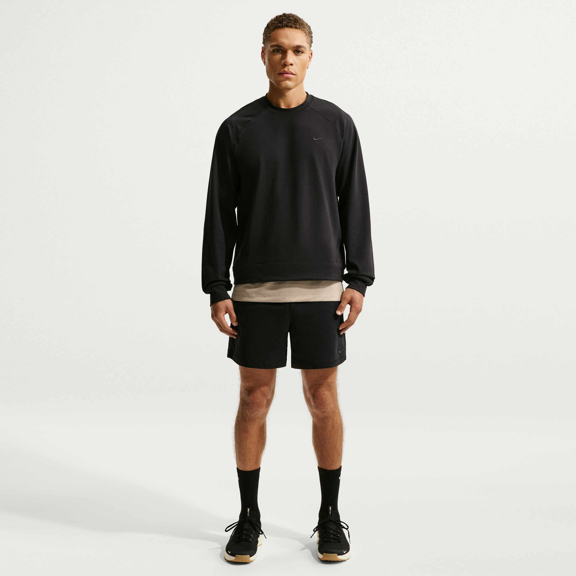 NIKE, Men's Dri-fit Uv Protection Long-sleeve Performance Top Primary Nanoknit