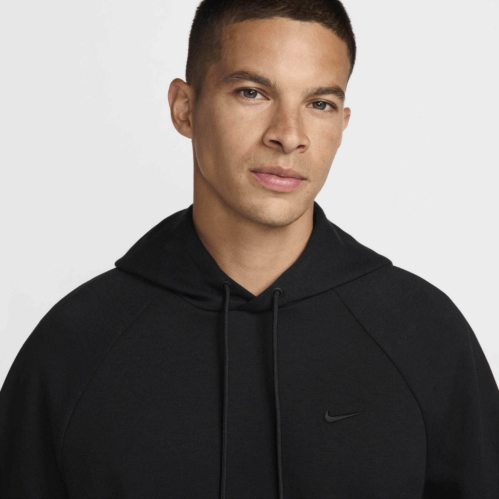 NIKE, Men's Dri-fit Uv Pullover Performance Hoodie Primary Fleece