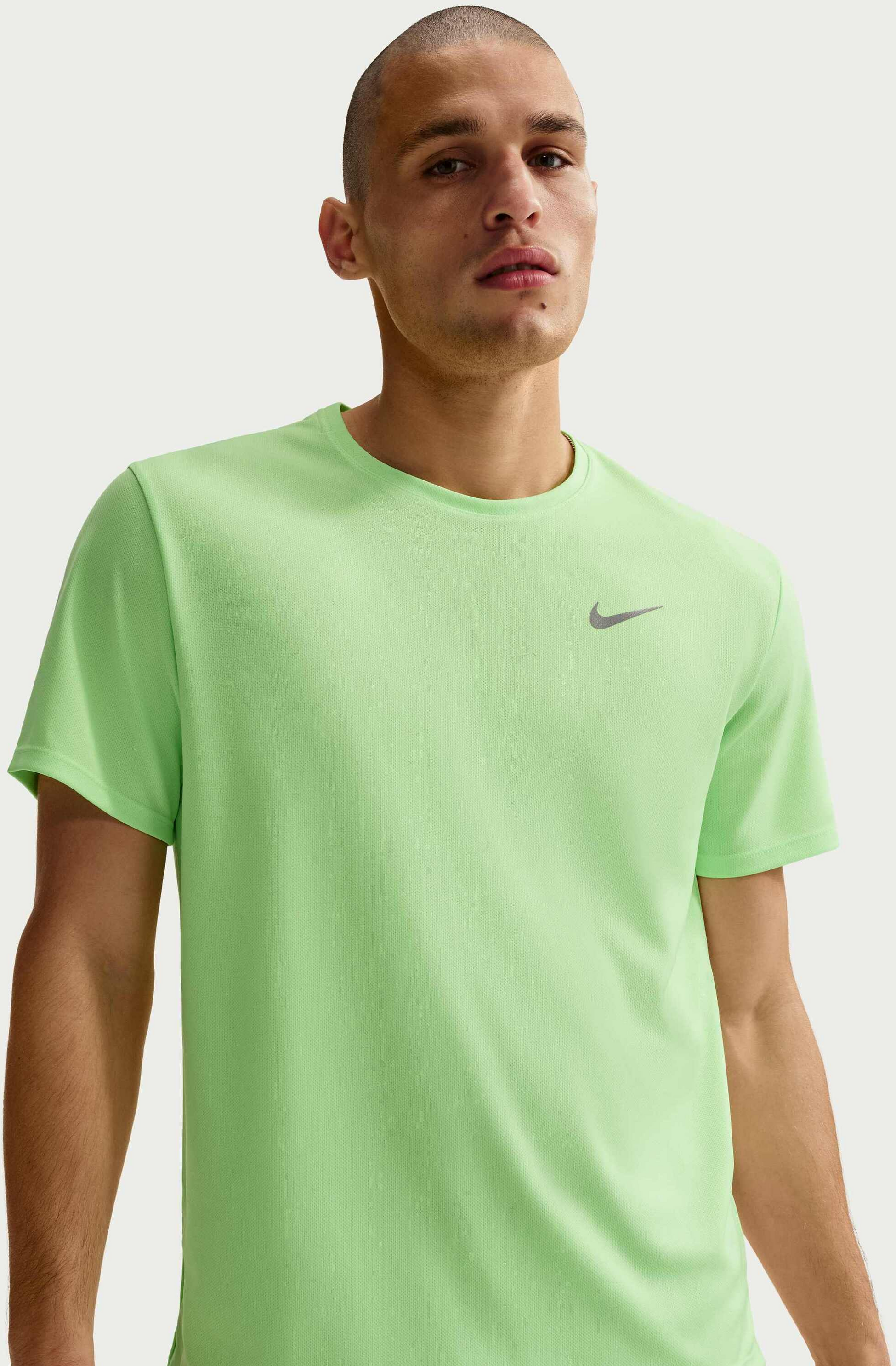 NIKE, Men's Dri-fit Uv Short-sleeve Running Top Miler
