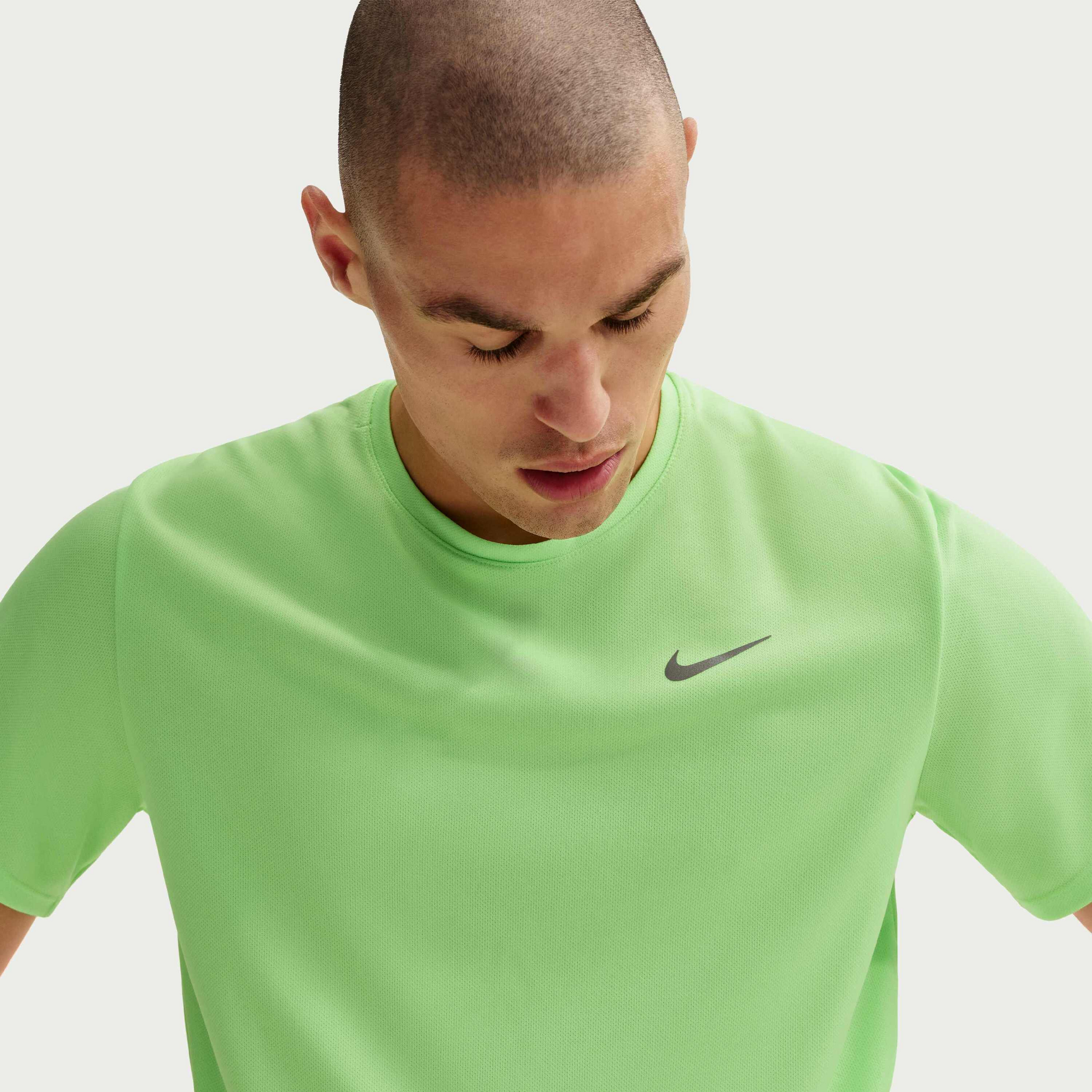 NIKE, Men's Dri-fit Uv Short-sleeve Running Top Miler
