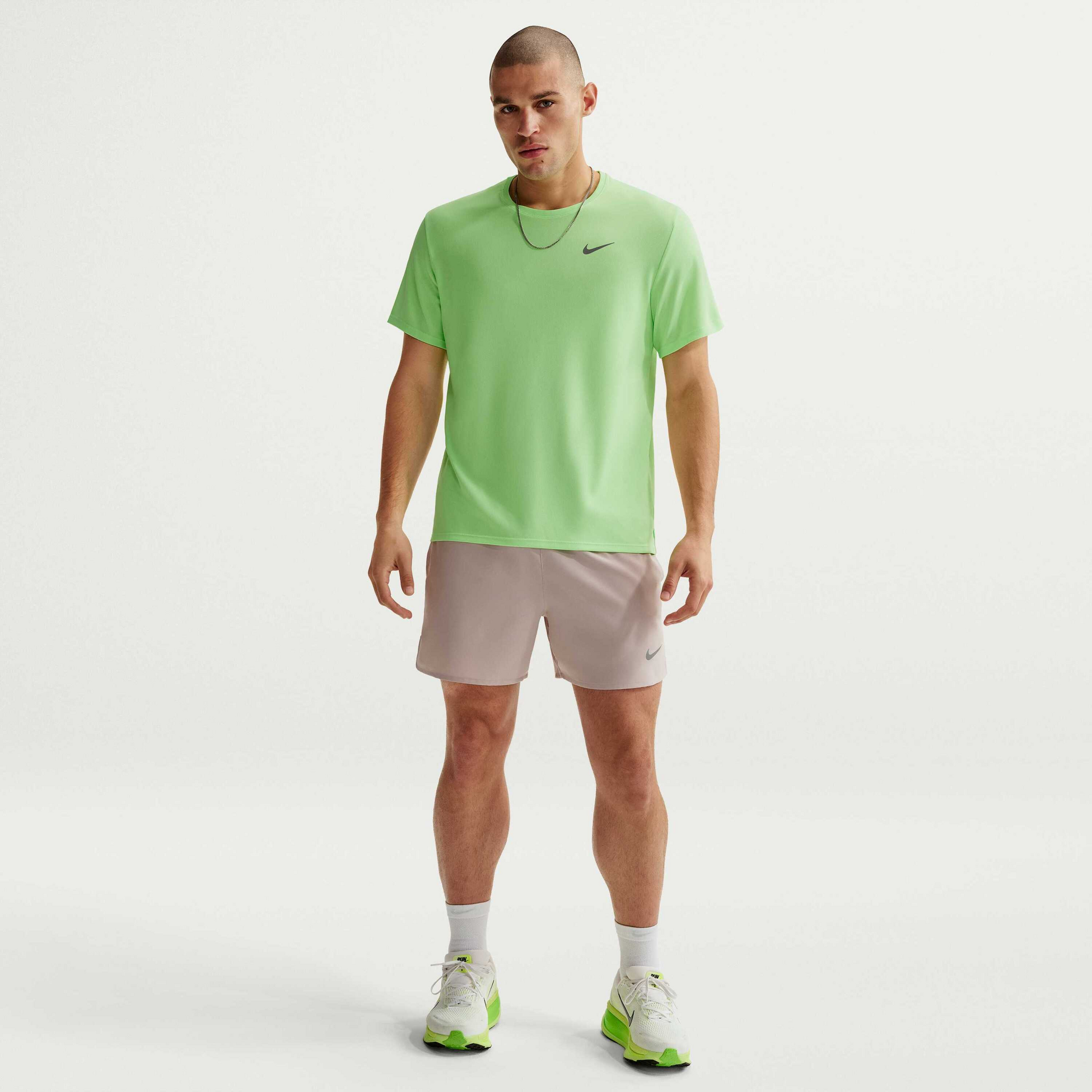 NIKE, Men's Dri-fit Uv Short-sleeve Running Top Miler
