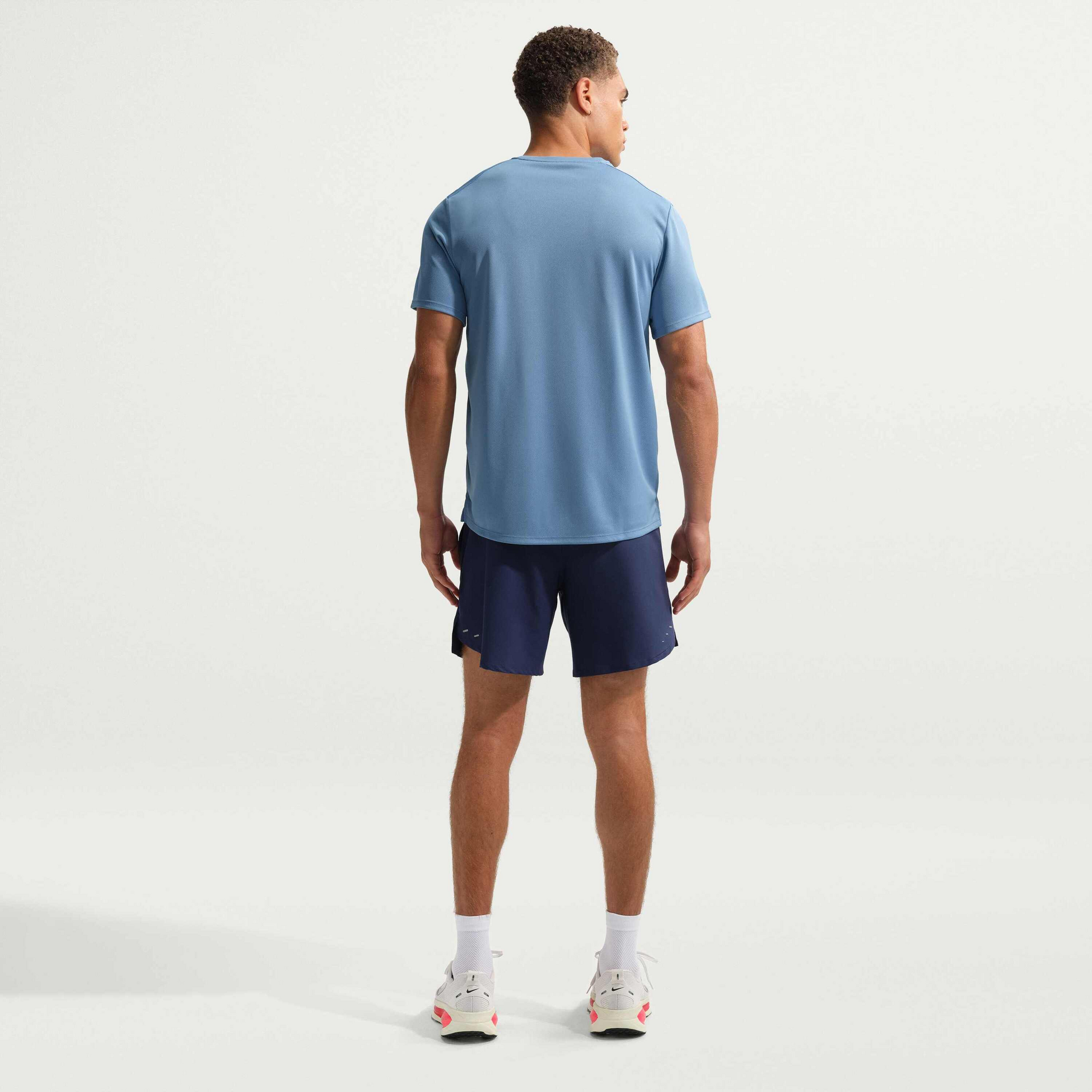 NIKE, Men's Dri-fit Uv Short-sleeve Running Top Miler