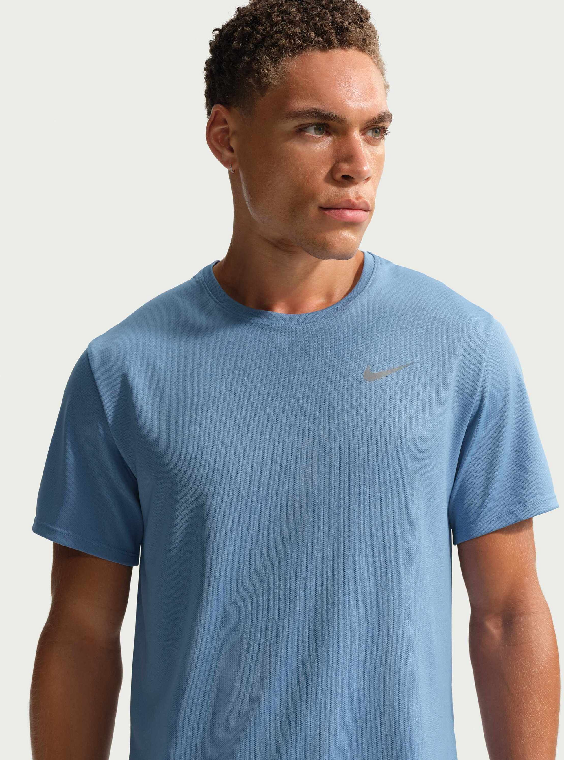 NIKE, Men's Dri-fit Uv Short-sleeve Running Top Miler