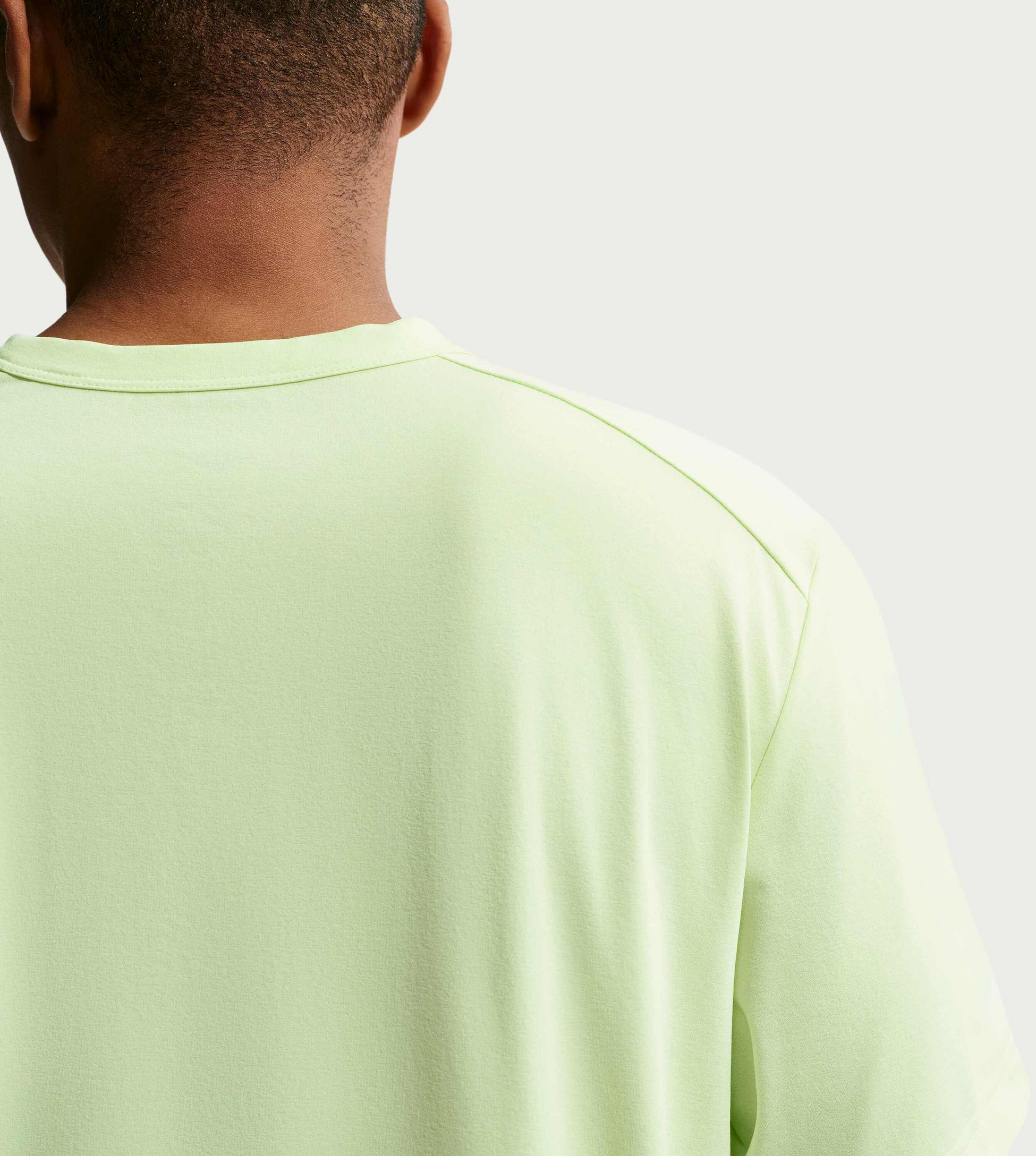 NIKE, Men's Dri-fit Uv Short-sleeve Versatile Top Hyverse