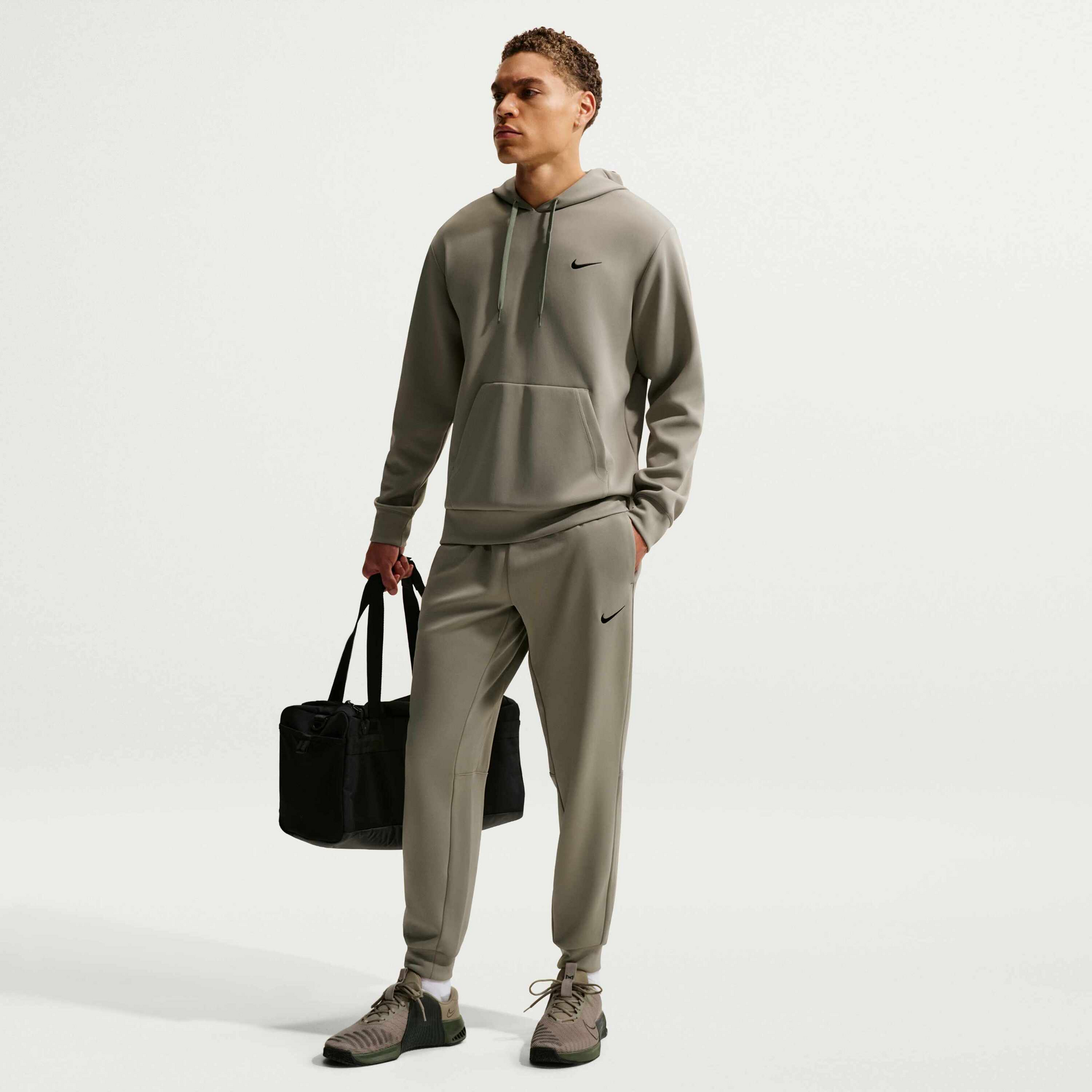 NIKE, Men's Dri-fit Uv Training Joggers Hyverse