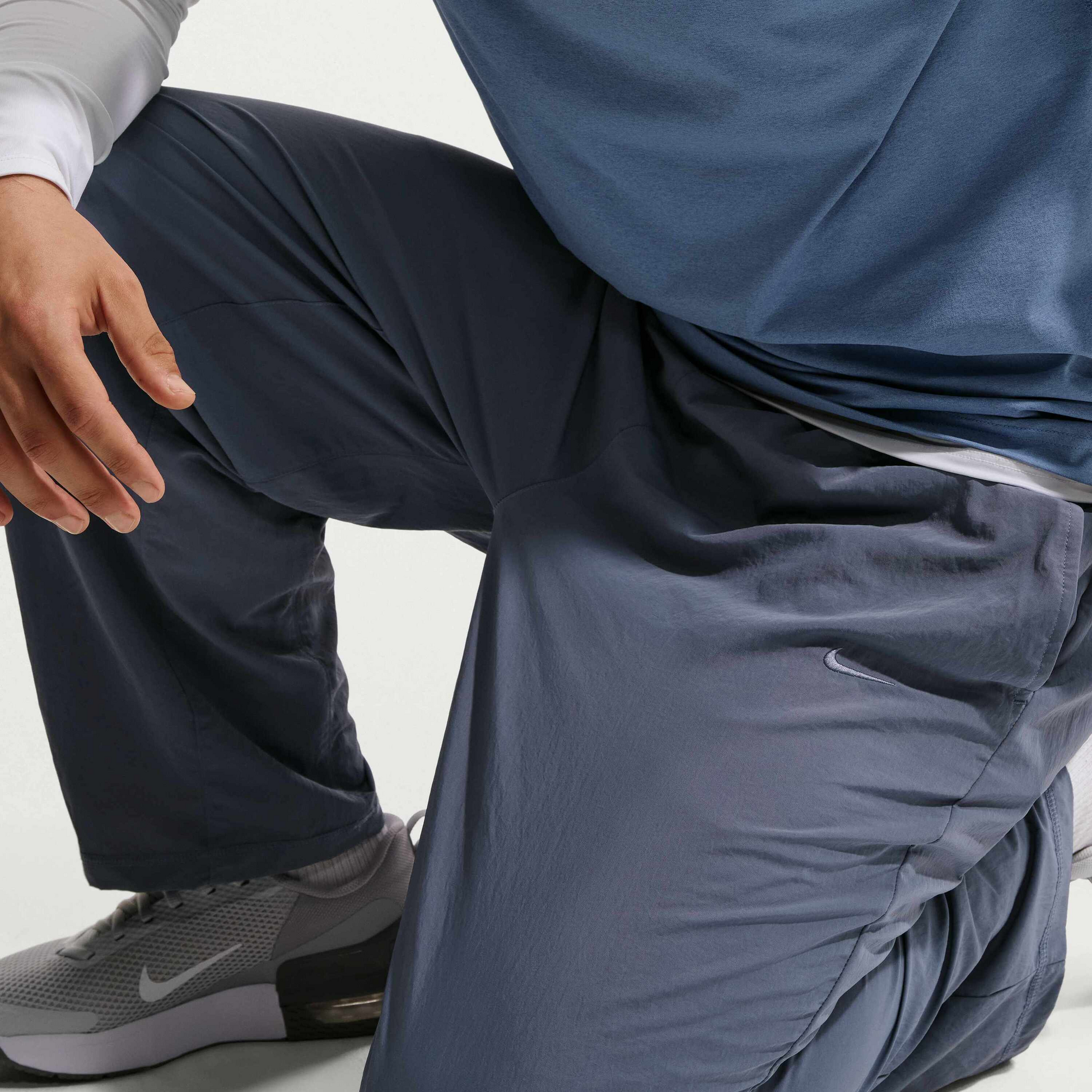 NIKE, Men's Dri-fit Woven Training Trousers N.a.c.