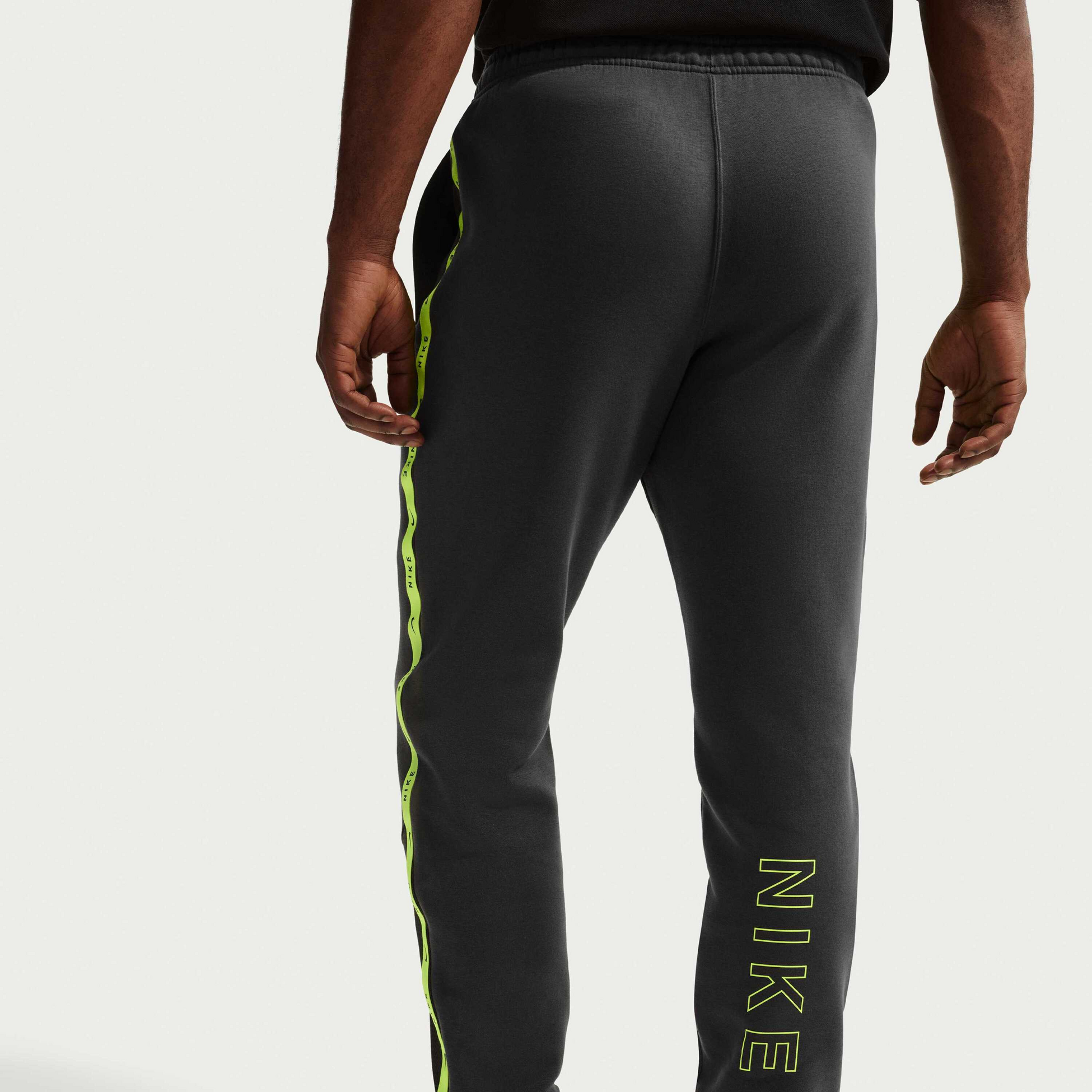 NIKE, Men's Fleece Joggers Sportswear City Side