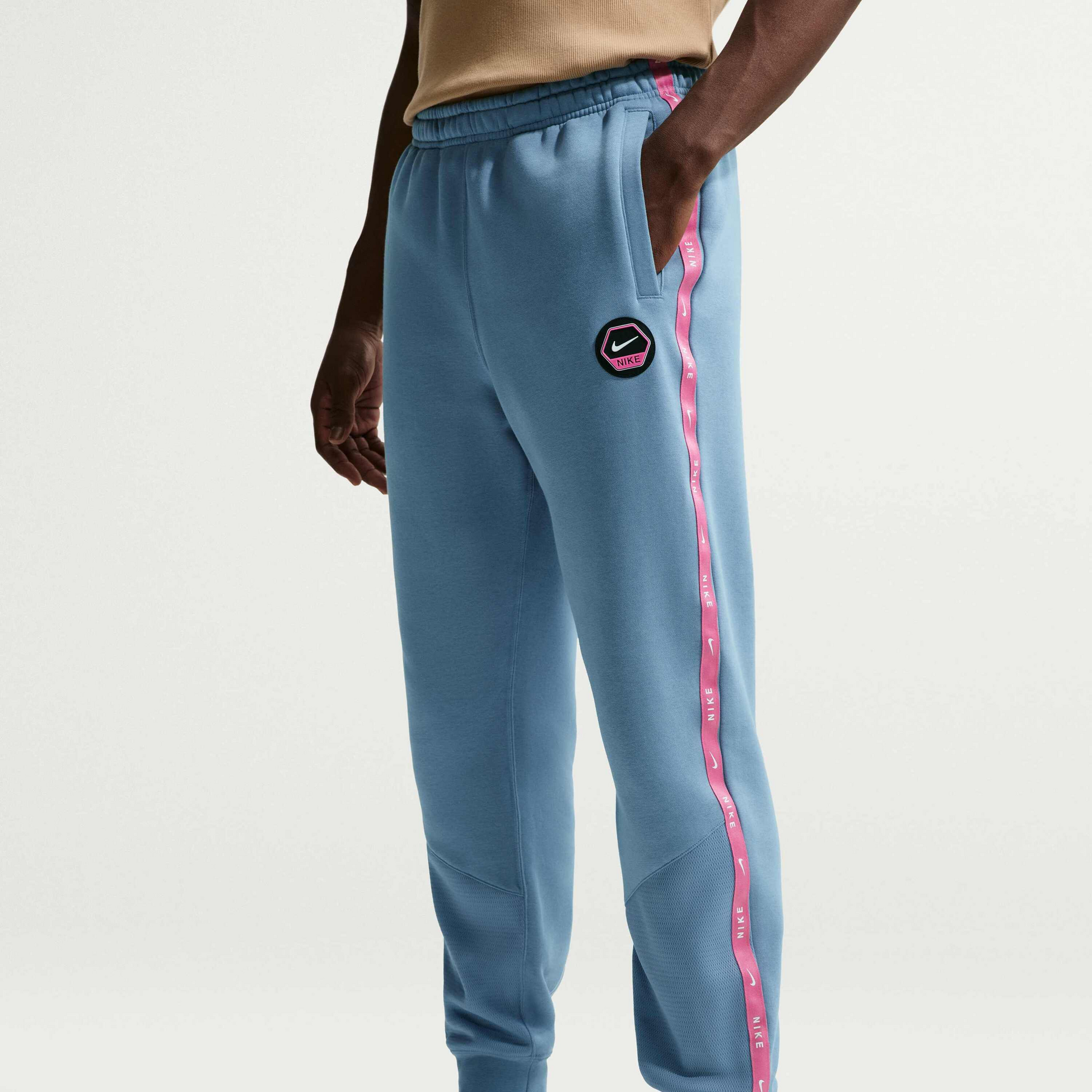 NIKE, Men's Fleece Joggers Sportswear City Side