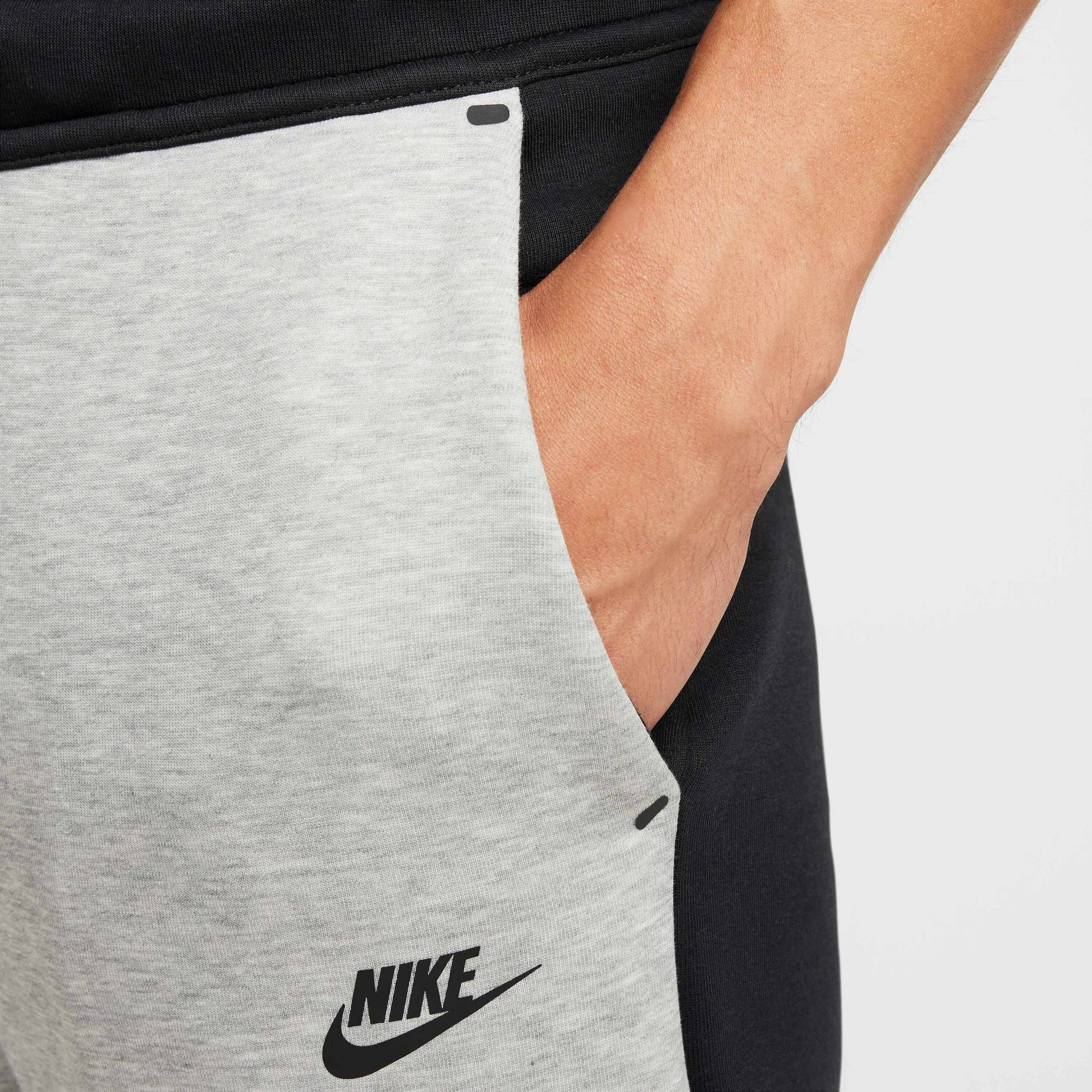 NIKE, Men's Fleece Joggers Tech