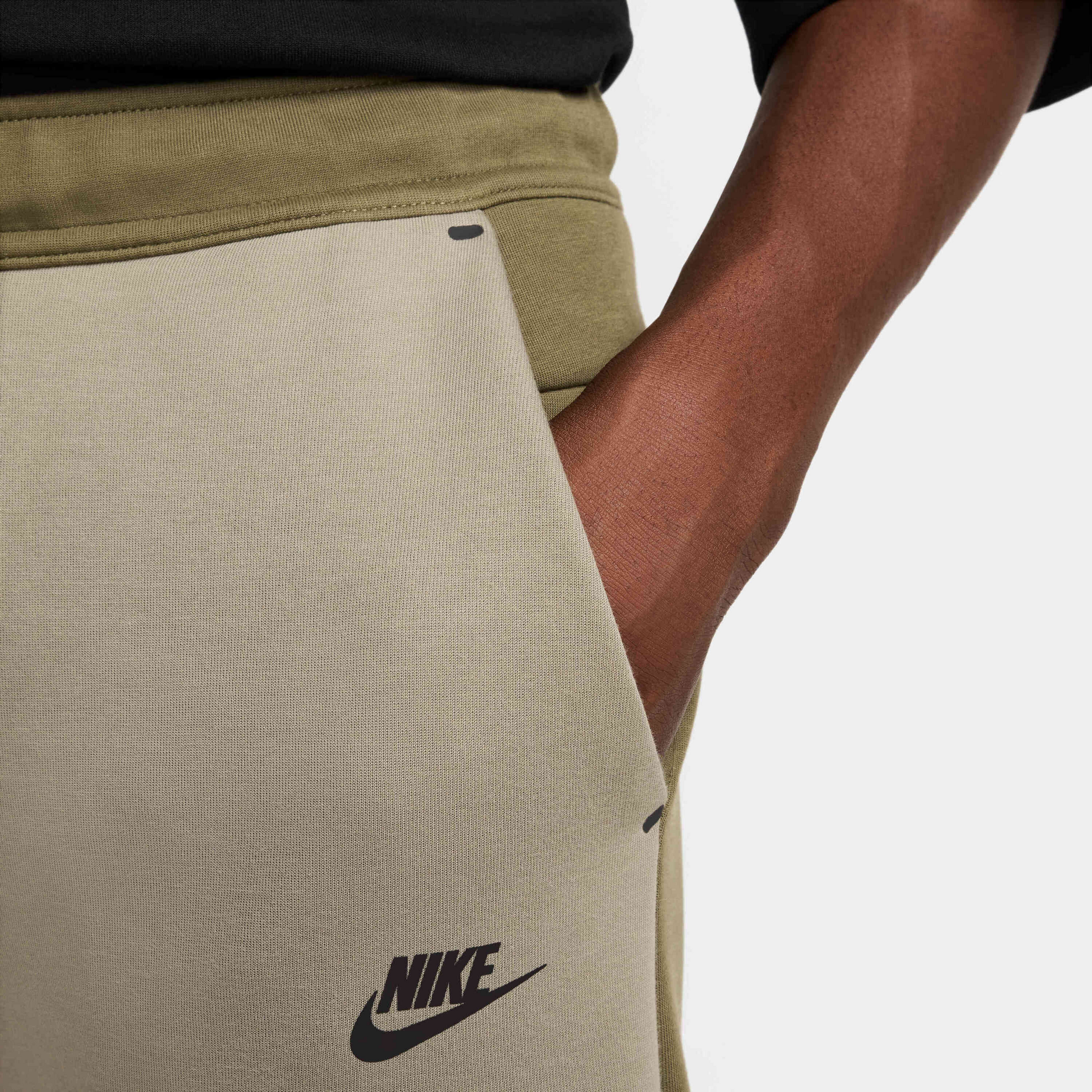 NIKE, Men's Fleece Joggers Tech