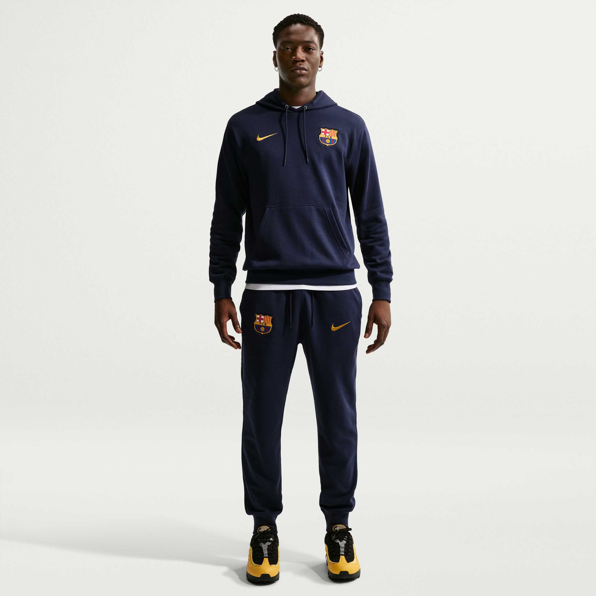 NIKE, Men's Football French Terry Pullover Hoodie F.c. Barcelona Club
