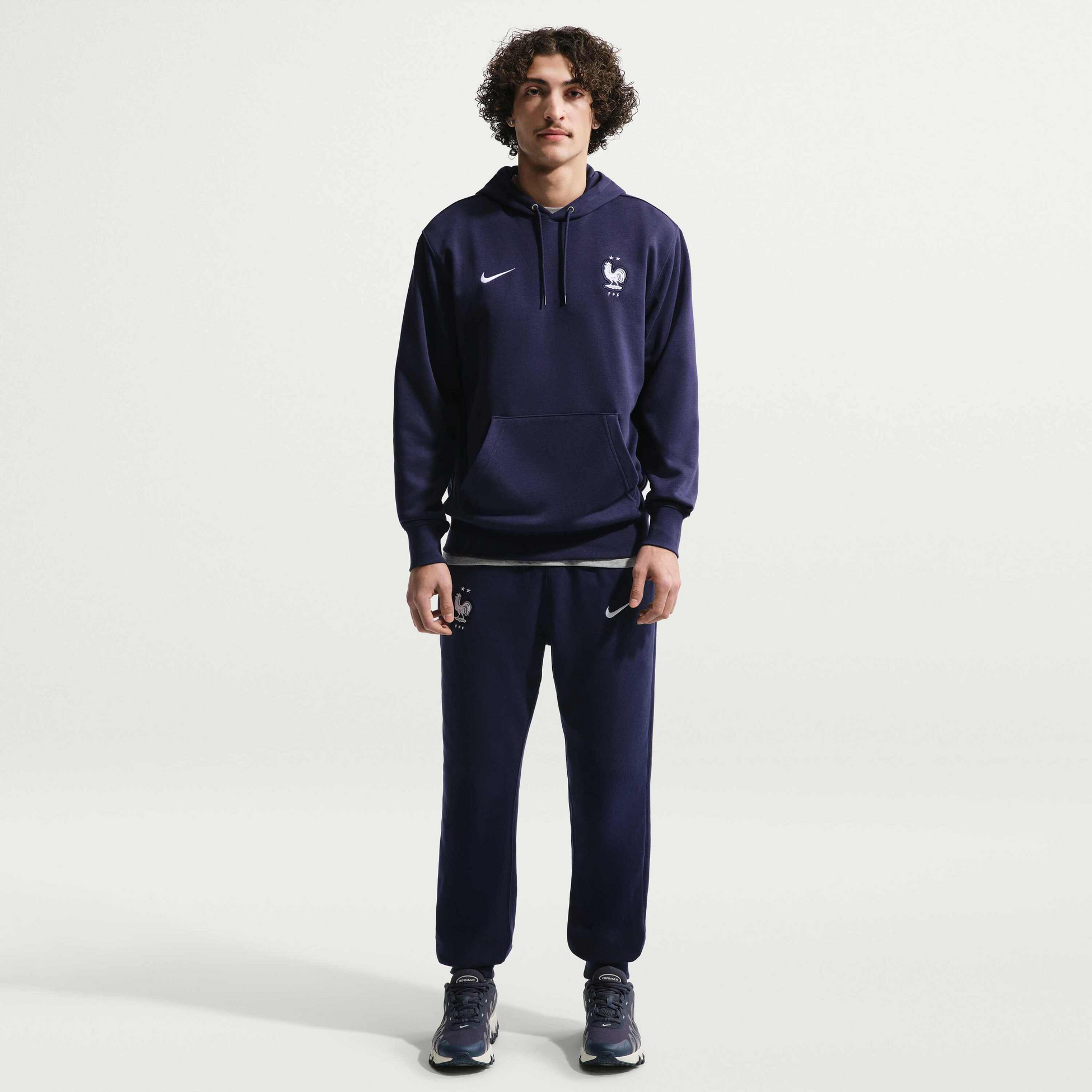 NIKE, Men's Football French Terry Pullover Hoodie Fff Club