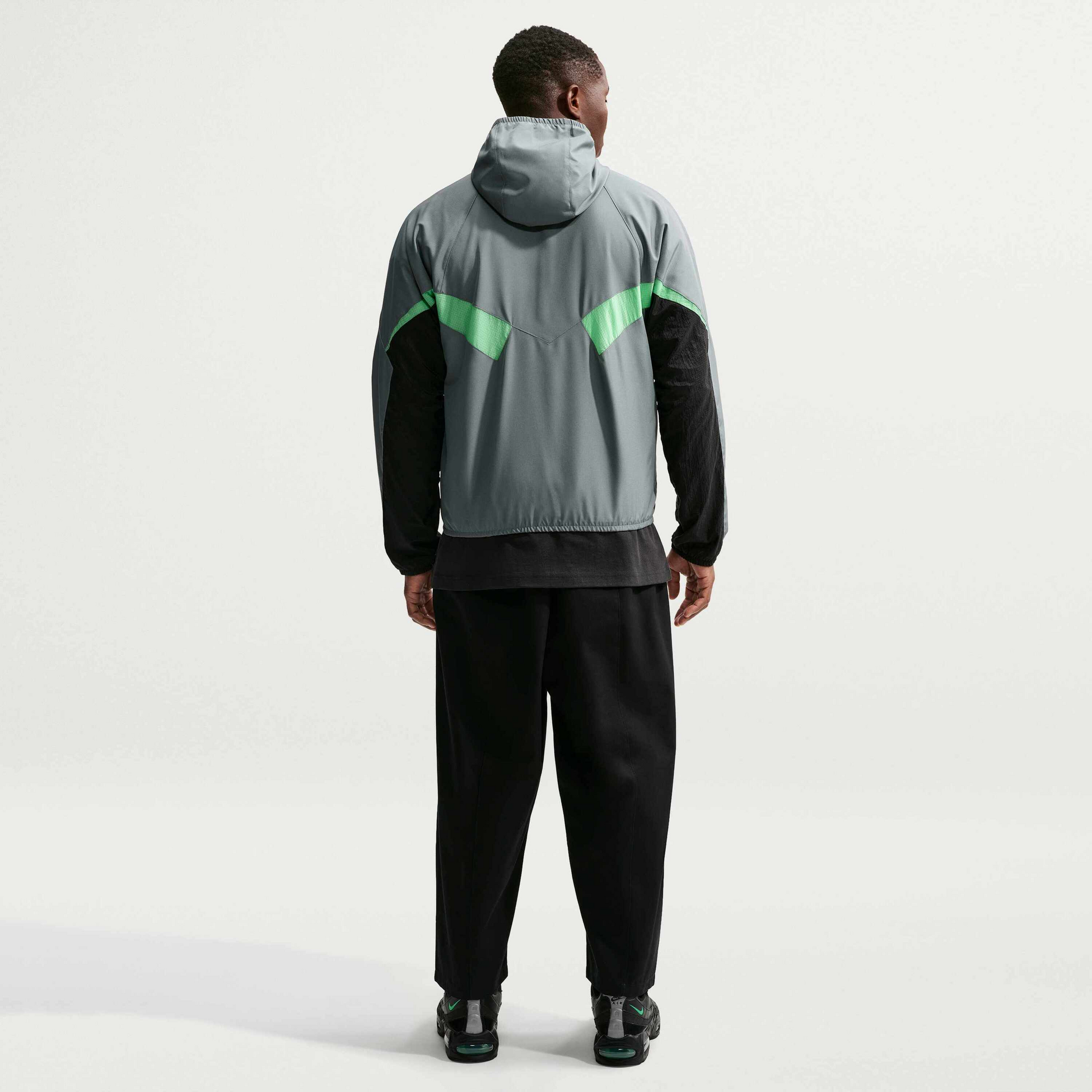 NIKE, Men's Football Hooded Woven Tracksuit Jacket Premier Repel