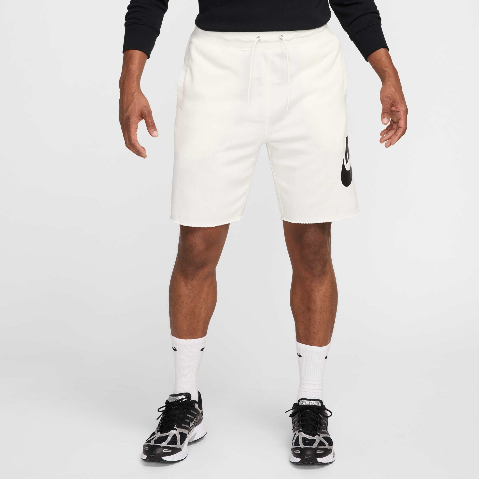 NIKE, Men's French Terry Alumni Shorts Club