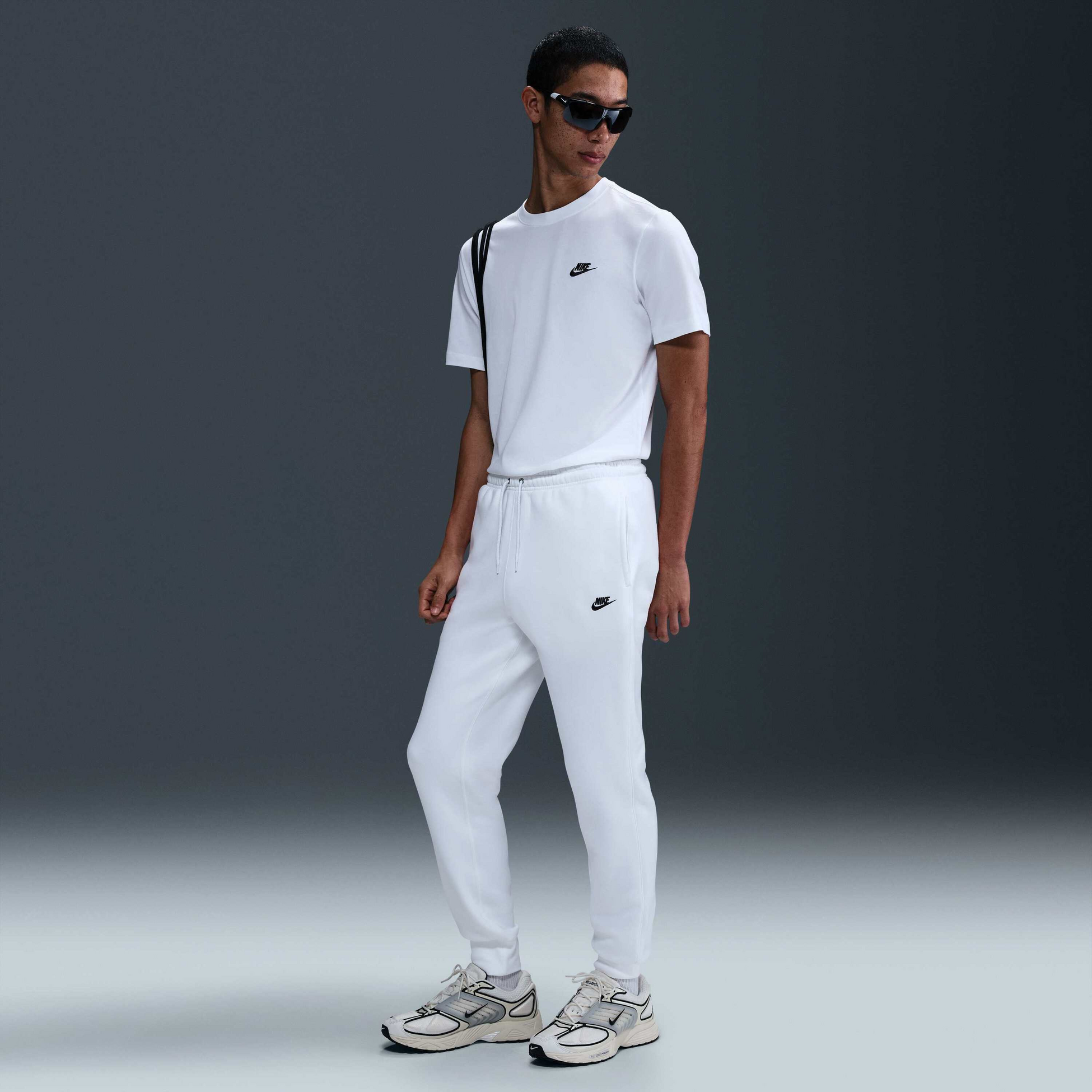 NIKE, Men's Joggers Sportswear Club