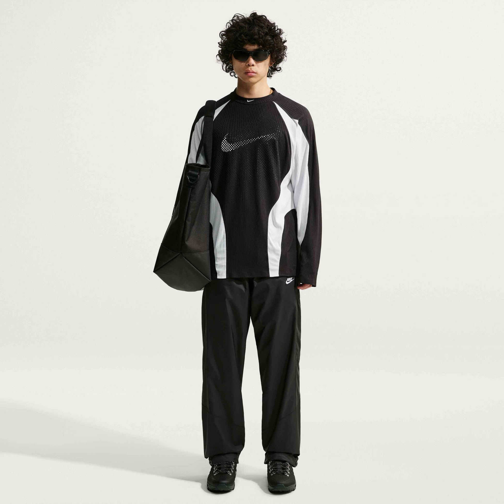 NIKE, Men's Lightweight Trousers Windrunner