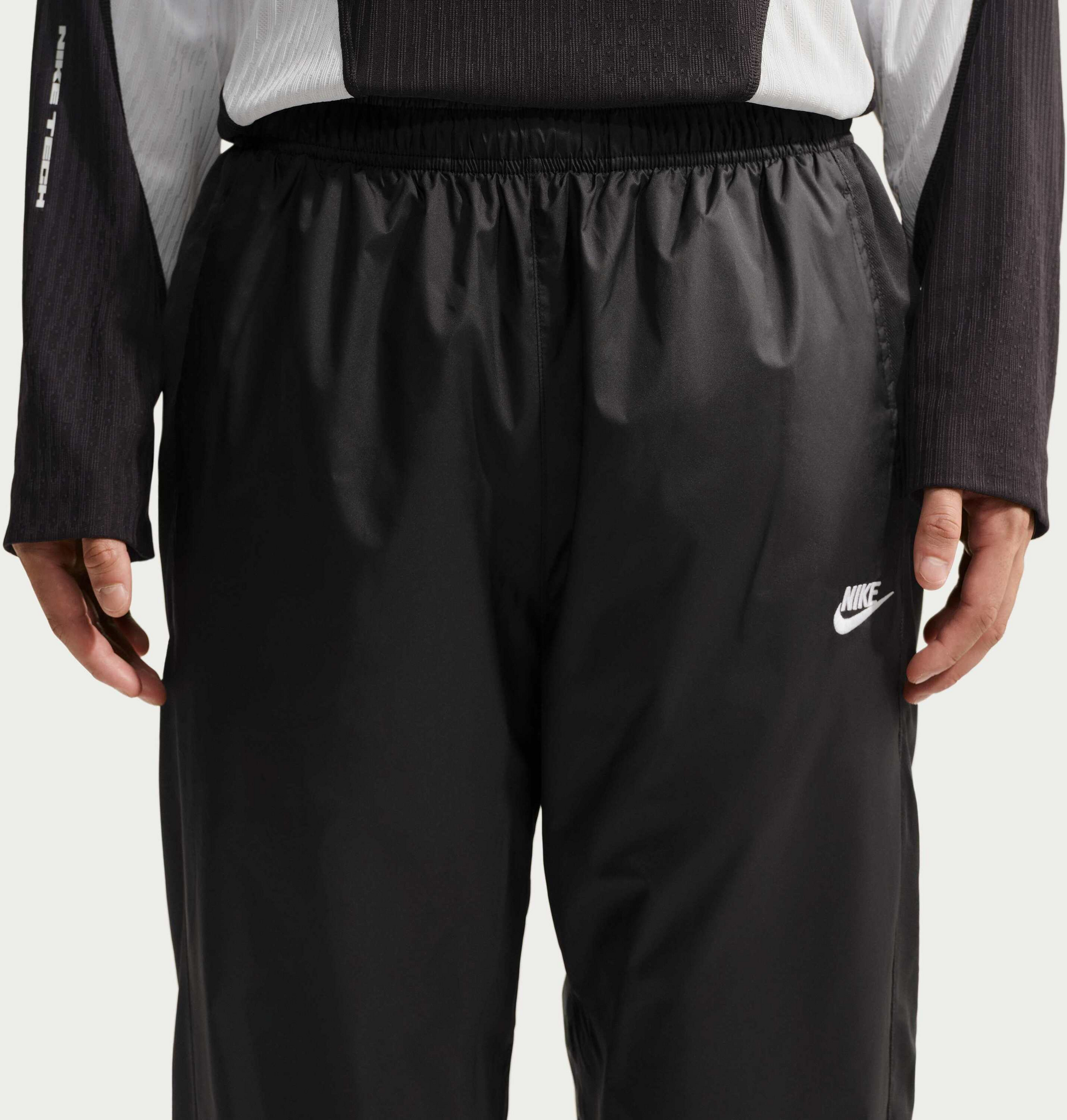 NIKE, Men's Lightweight Trousers Windrunner