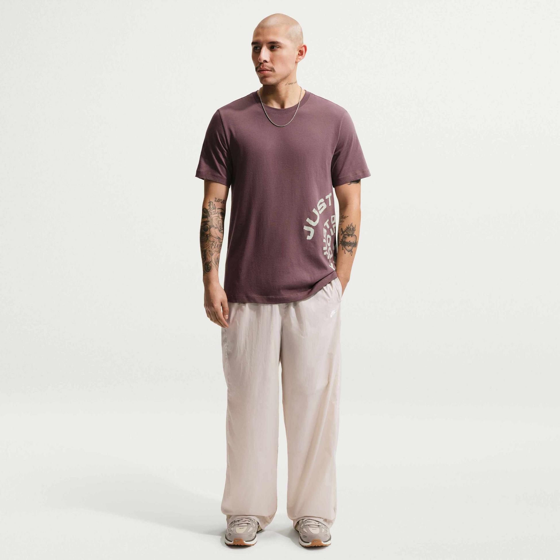 NIKE, Men's Lightweight Uv Trousers Windrunner