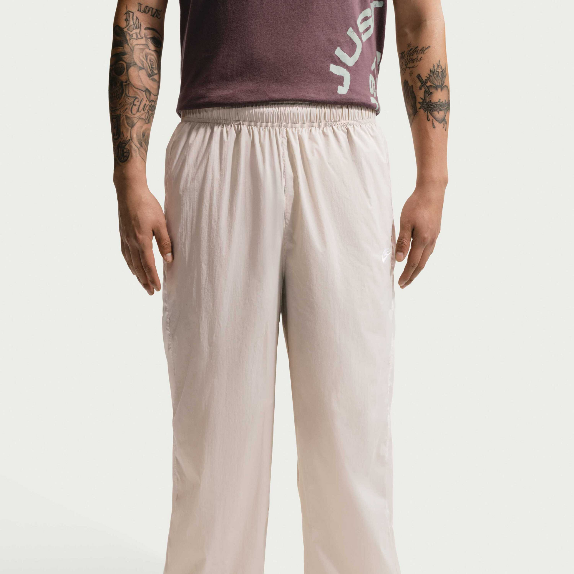 NIKE, Men's Lightweight Uv Trousers Windrunner