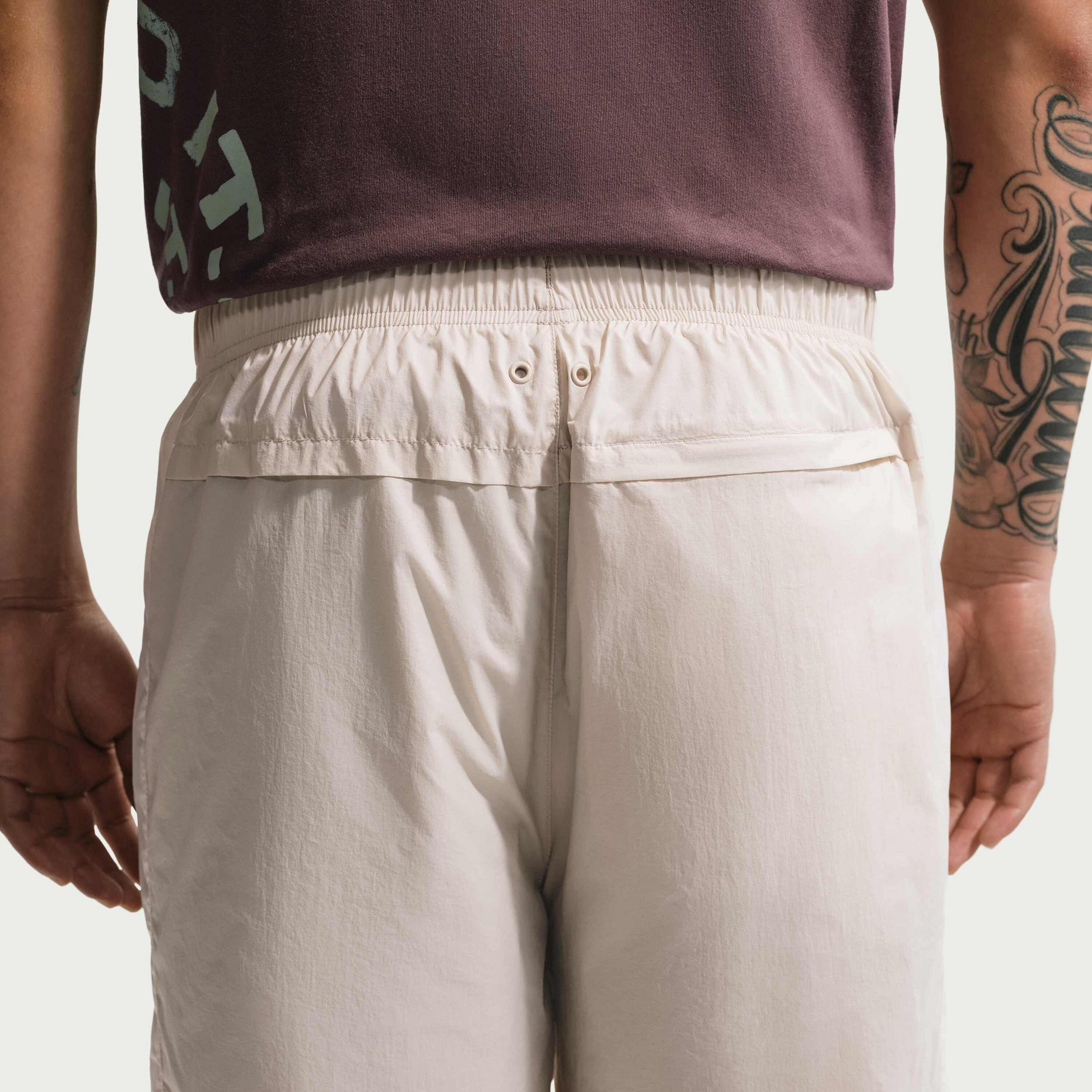NIKE, Men's Lightweight Uv Trousers Windrunner