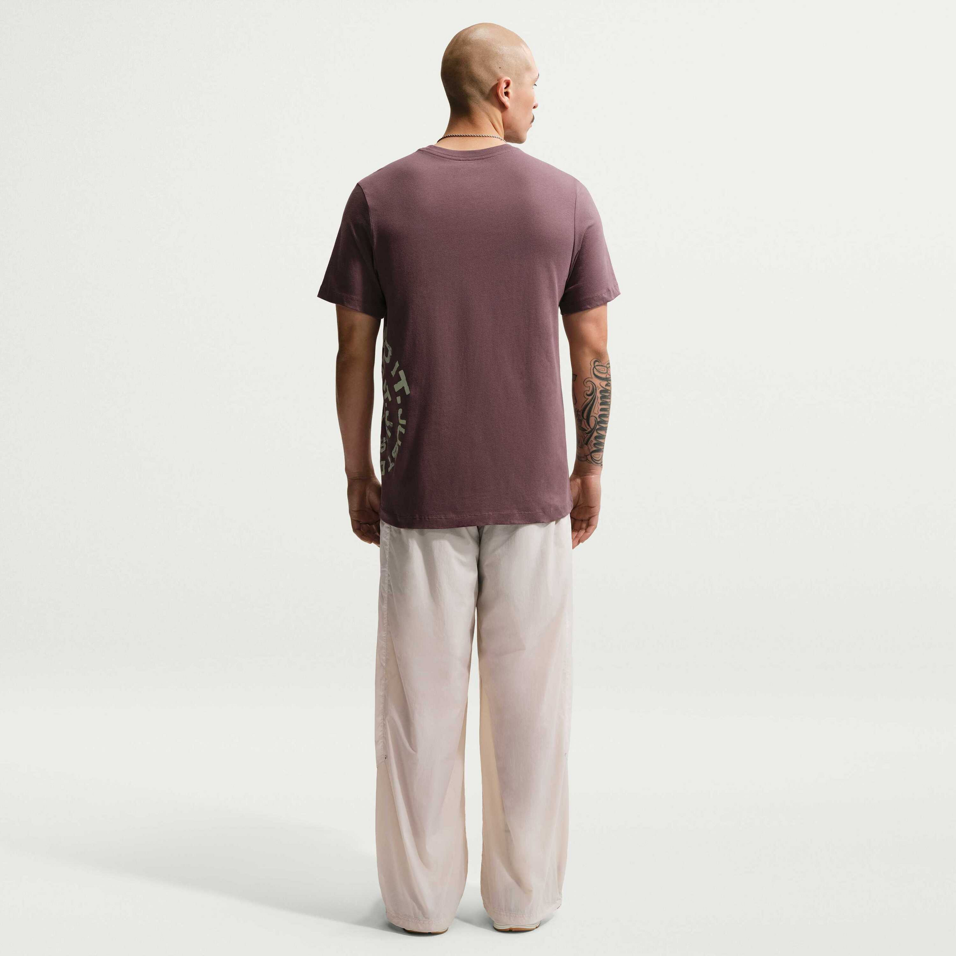 NIKE, Men's Lightweight Uv Trousers Windrunner
