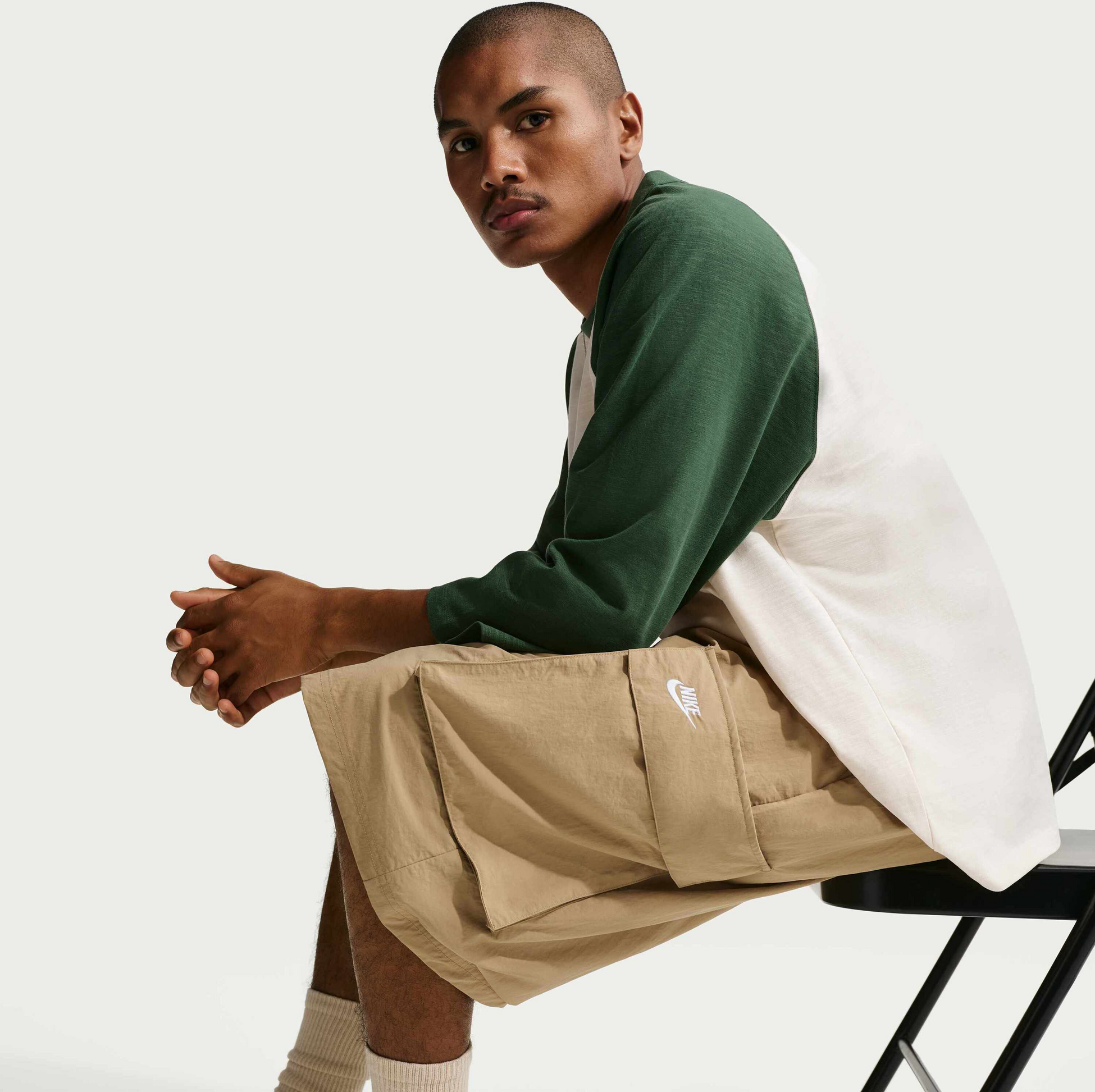 NIKE, Men's Oversized Cargo Shorts Sportswear Club
