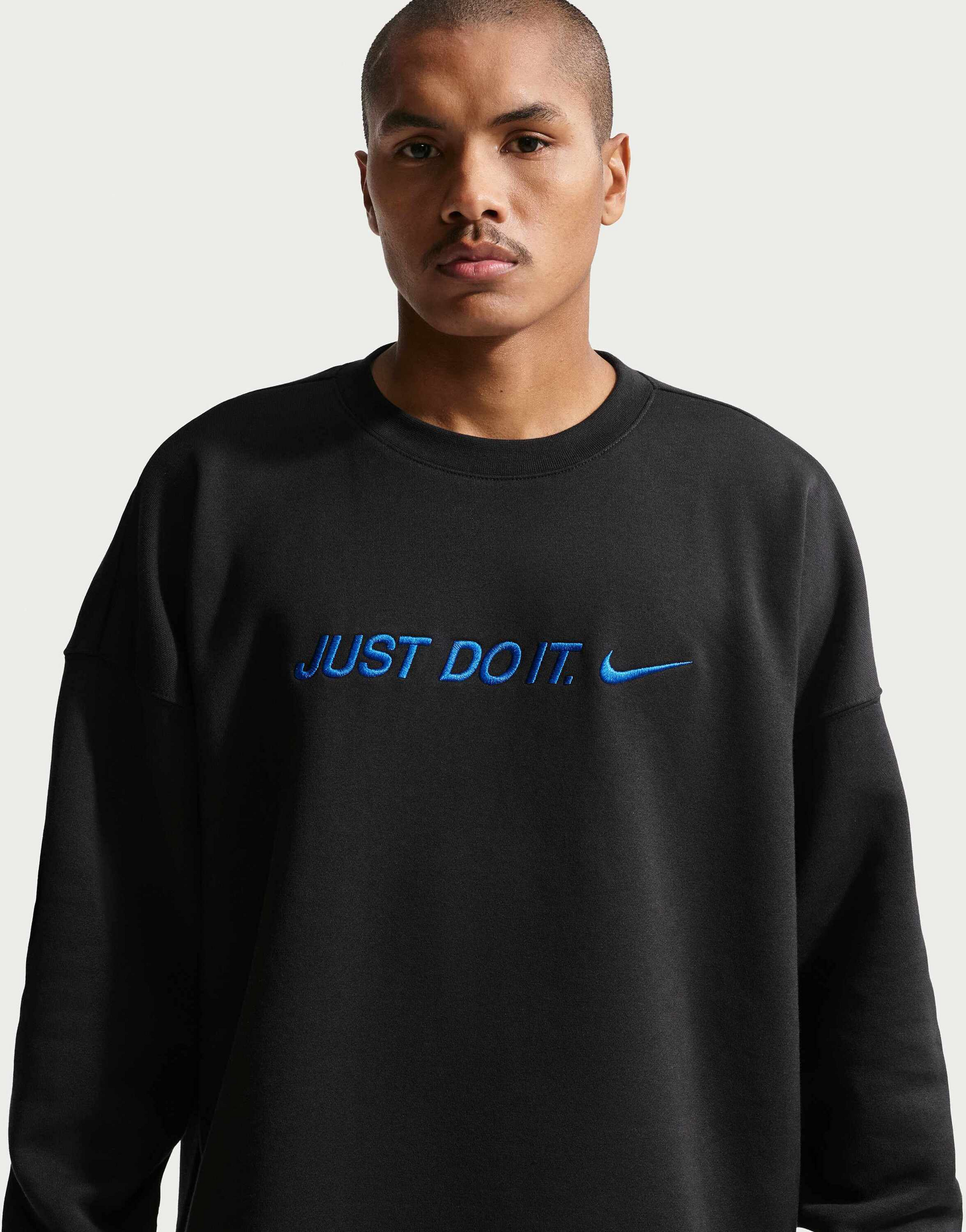 NIKE, Men's Oversized Fleece Crew-neck Sweatshirt Sportswear Club