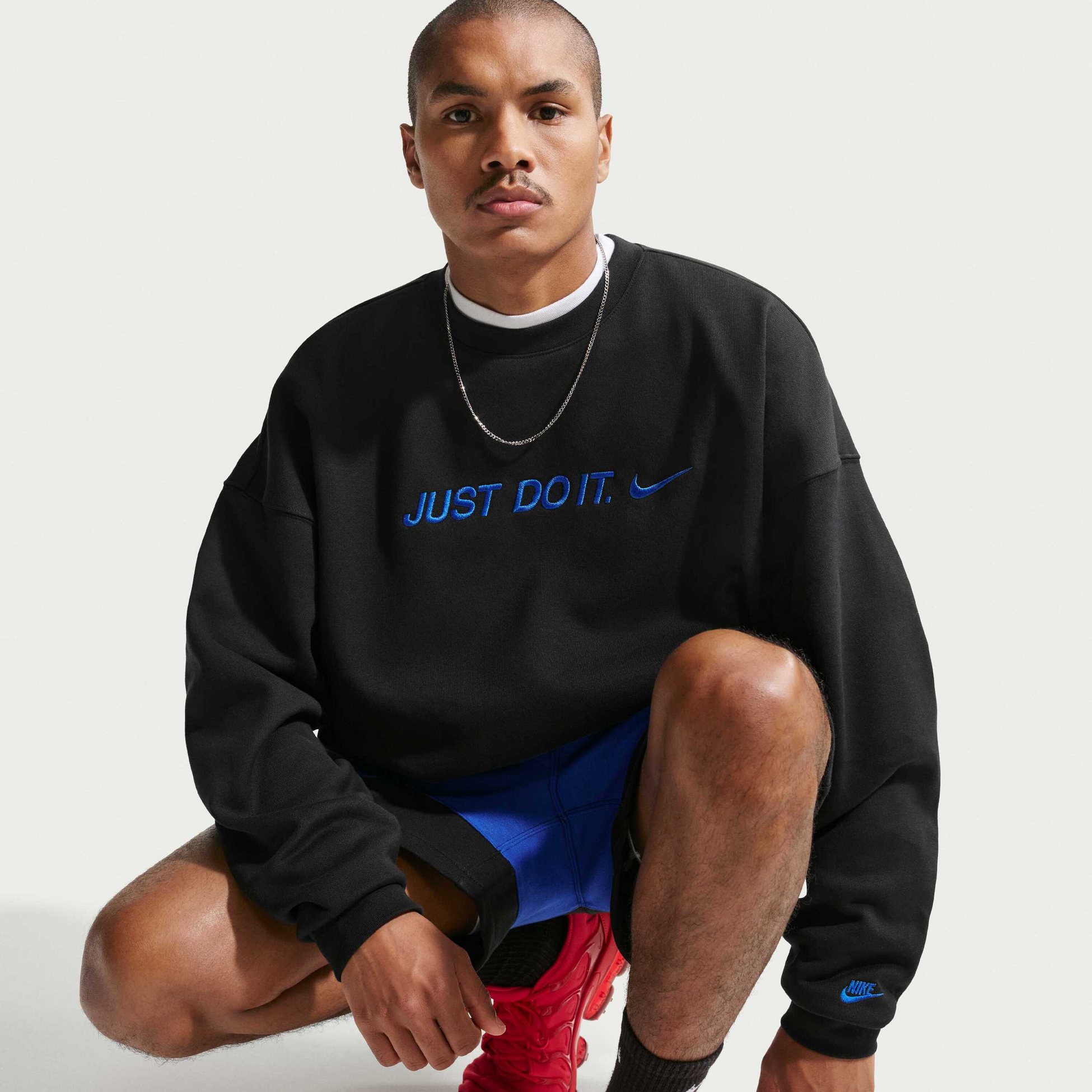 NIKE, Men's Oversized Fleece Crew-neck Sweatshirt Sportswear Club