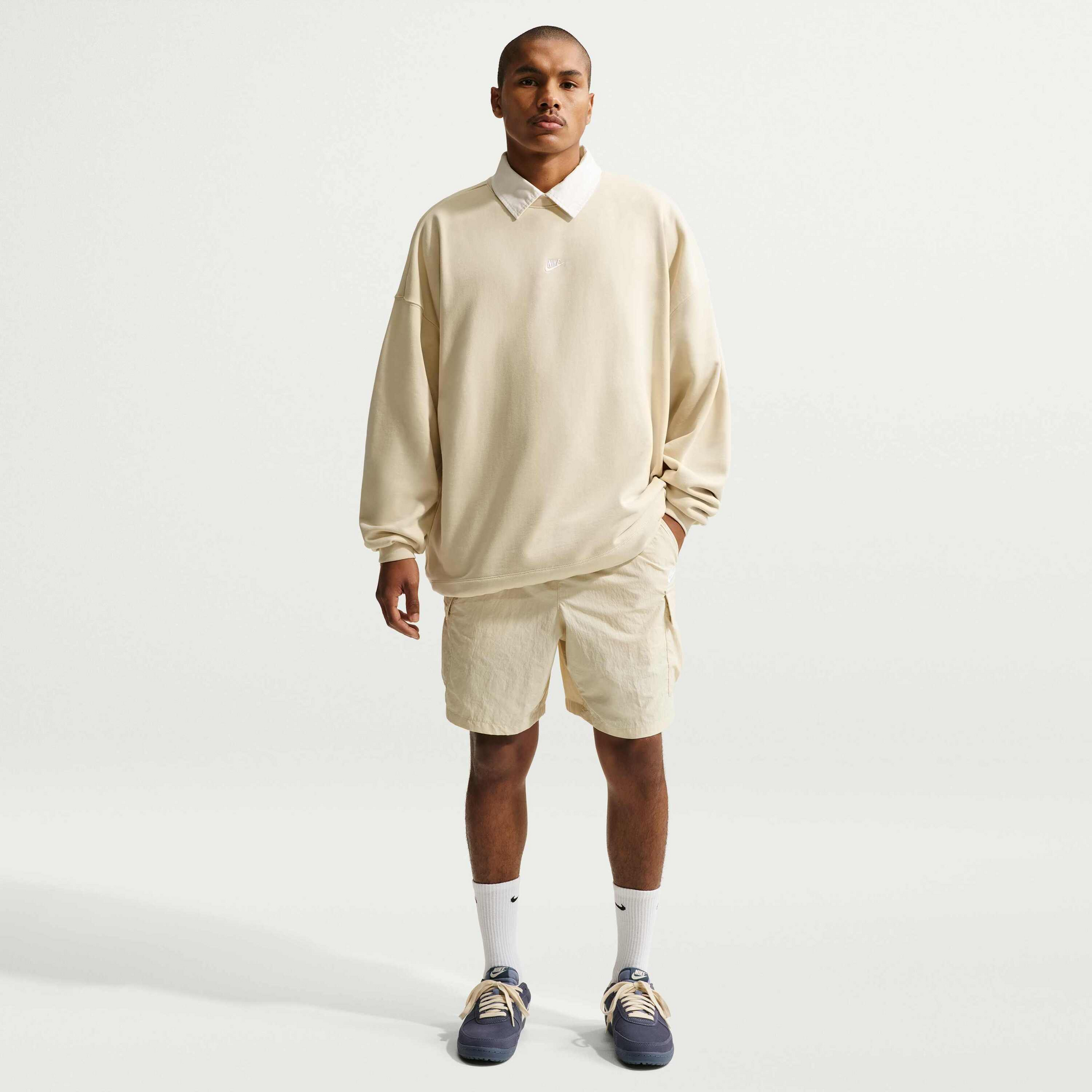 NIKE, Men's Oversized French Terry Crew-neck Sweatshirt Sportswear Club