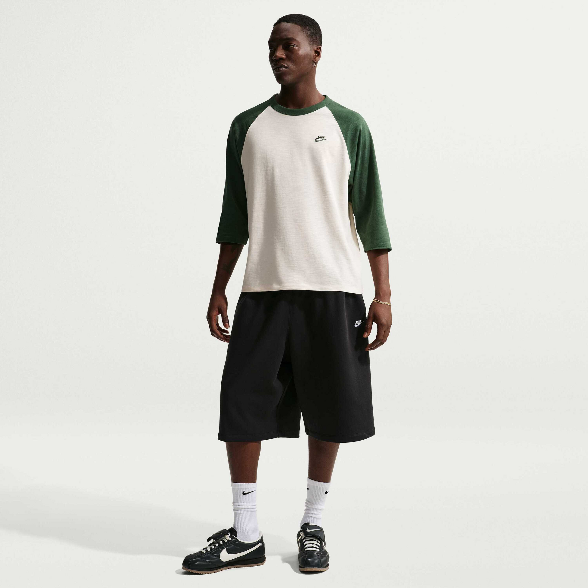 NIKE, Men's Oversized French Terry Shorts Sportswear Club