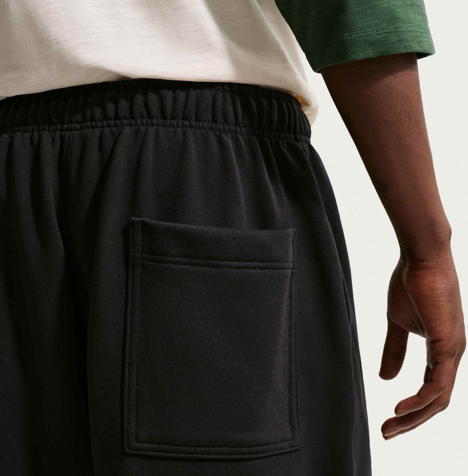 NIKE, Men's Oversized French Terry Shorts Sportswear Club