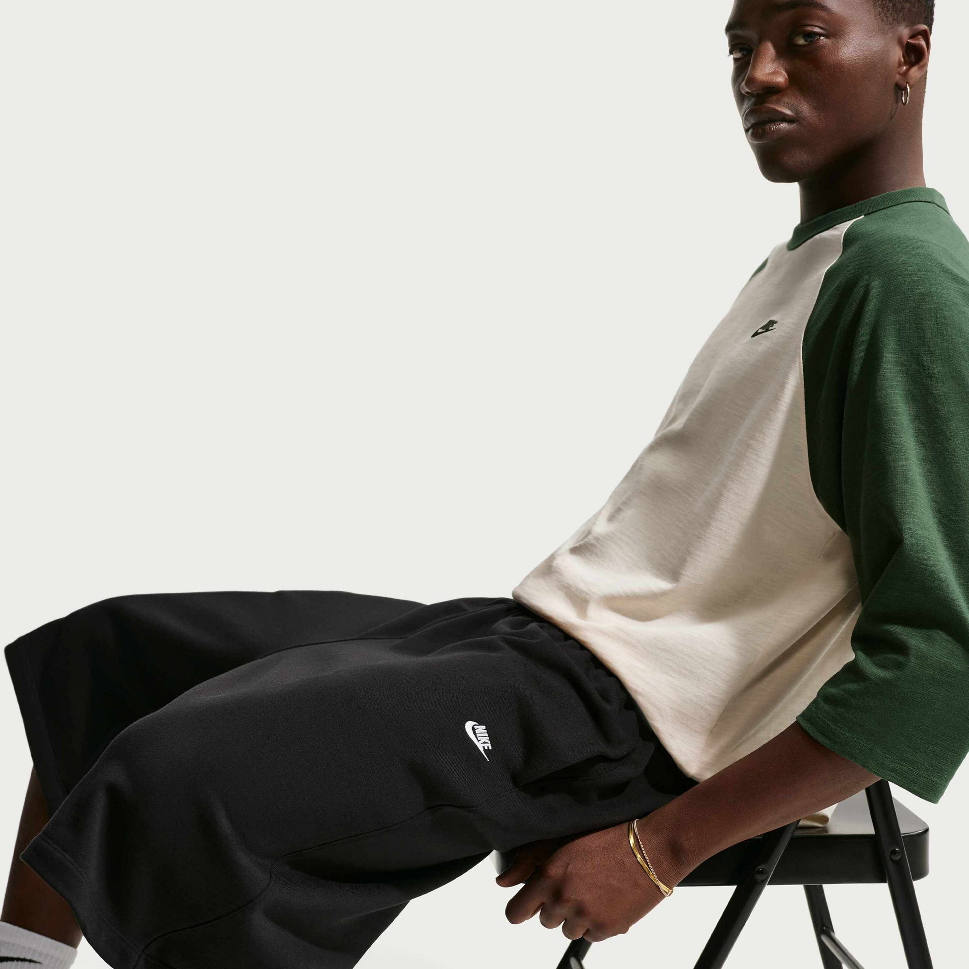 NIKE, Men's Oversized French Terry Shorts Sportswear Club