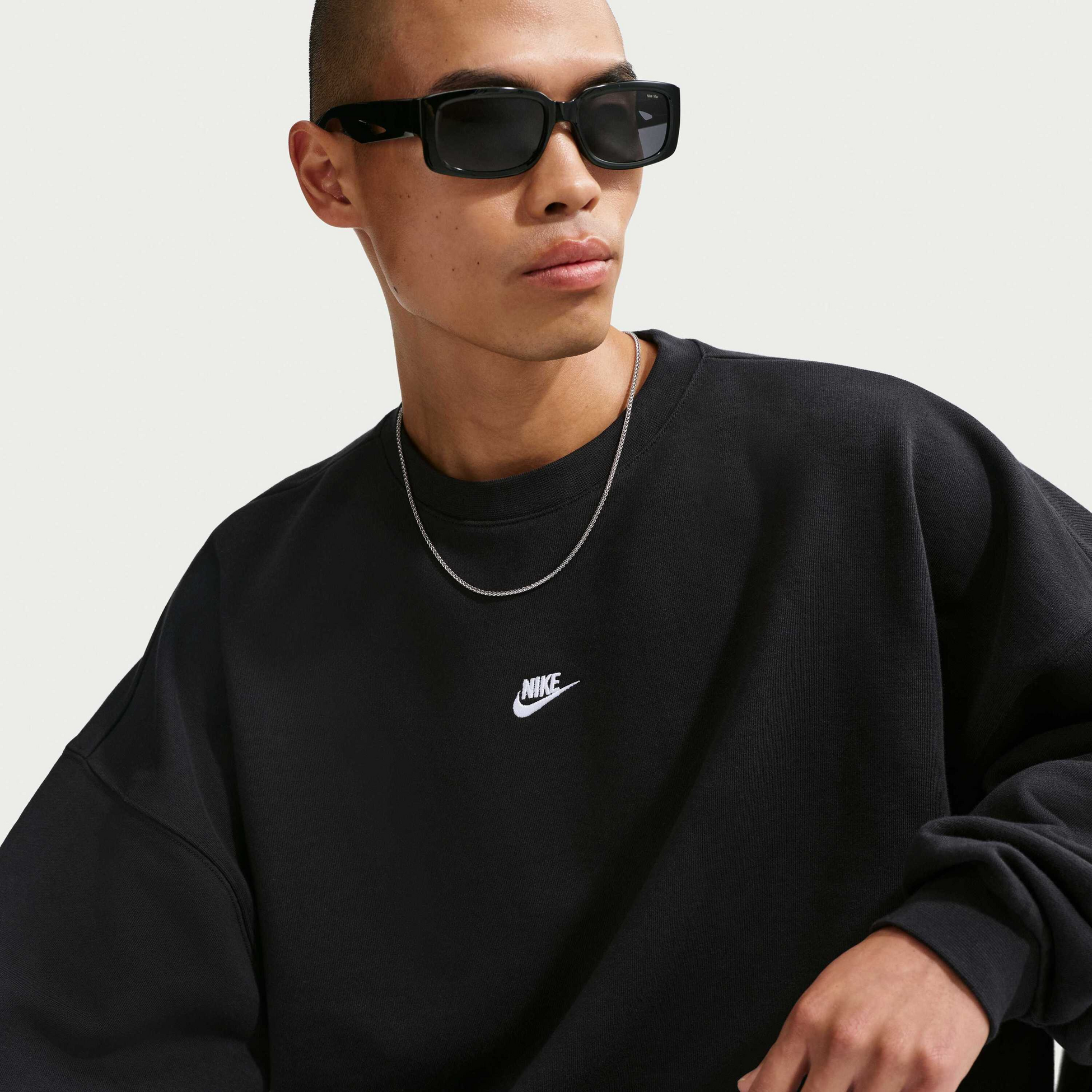NIKE, Men's Oversized French-terry Crew-neck Sweatshirt Sportswear Club