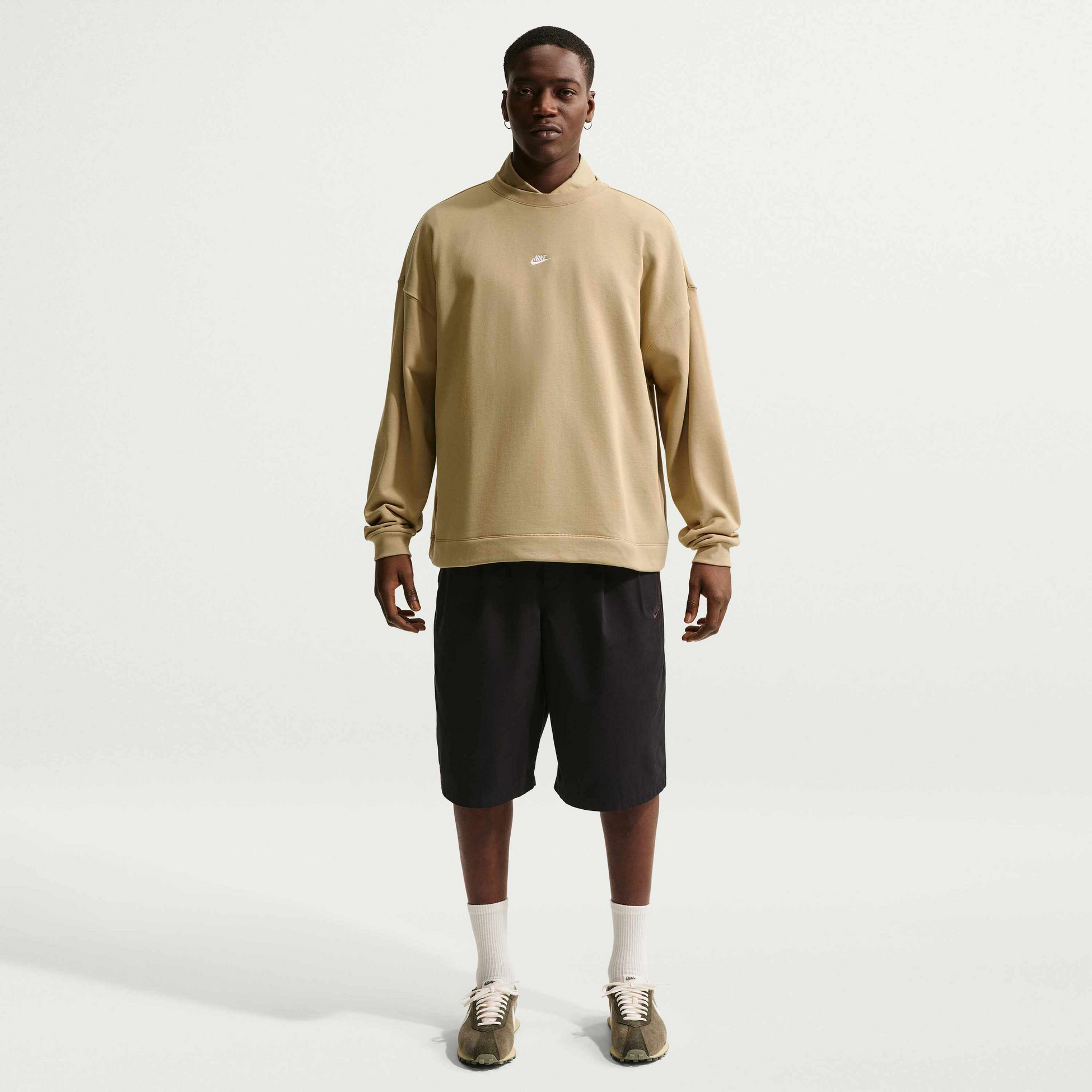 NIKE, Men's Oversized French-terry Crew-neck Sweatshirt Sportswear Club