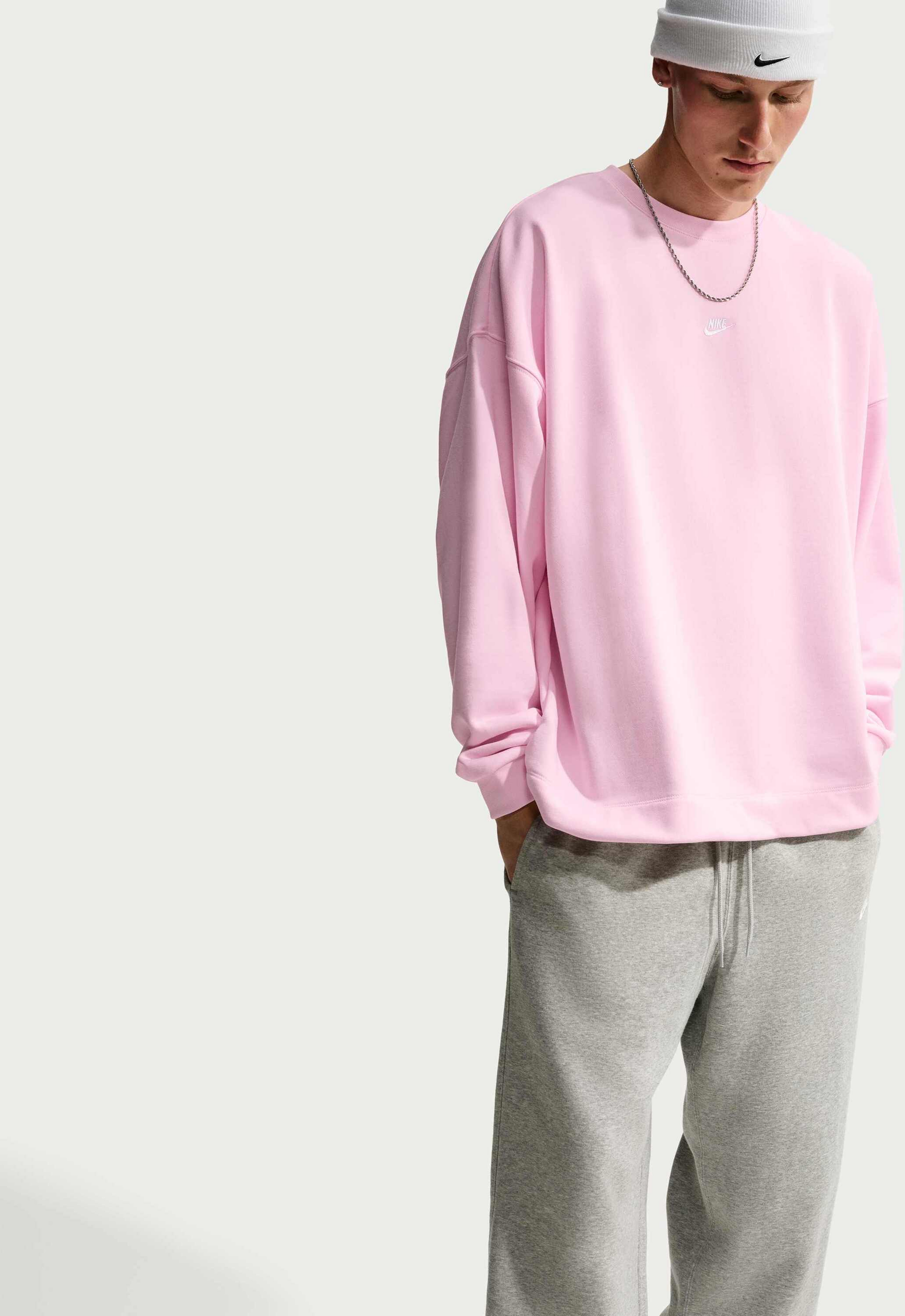 NIKE, Men's Oversized French-terry Crew-neck Sweatshirt Sportswear Club