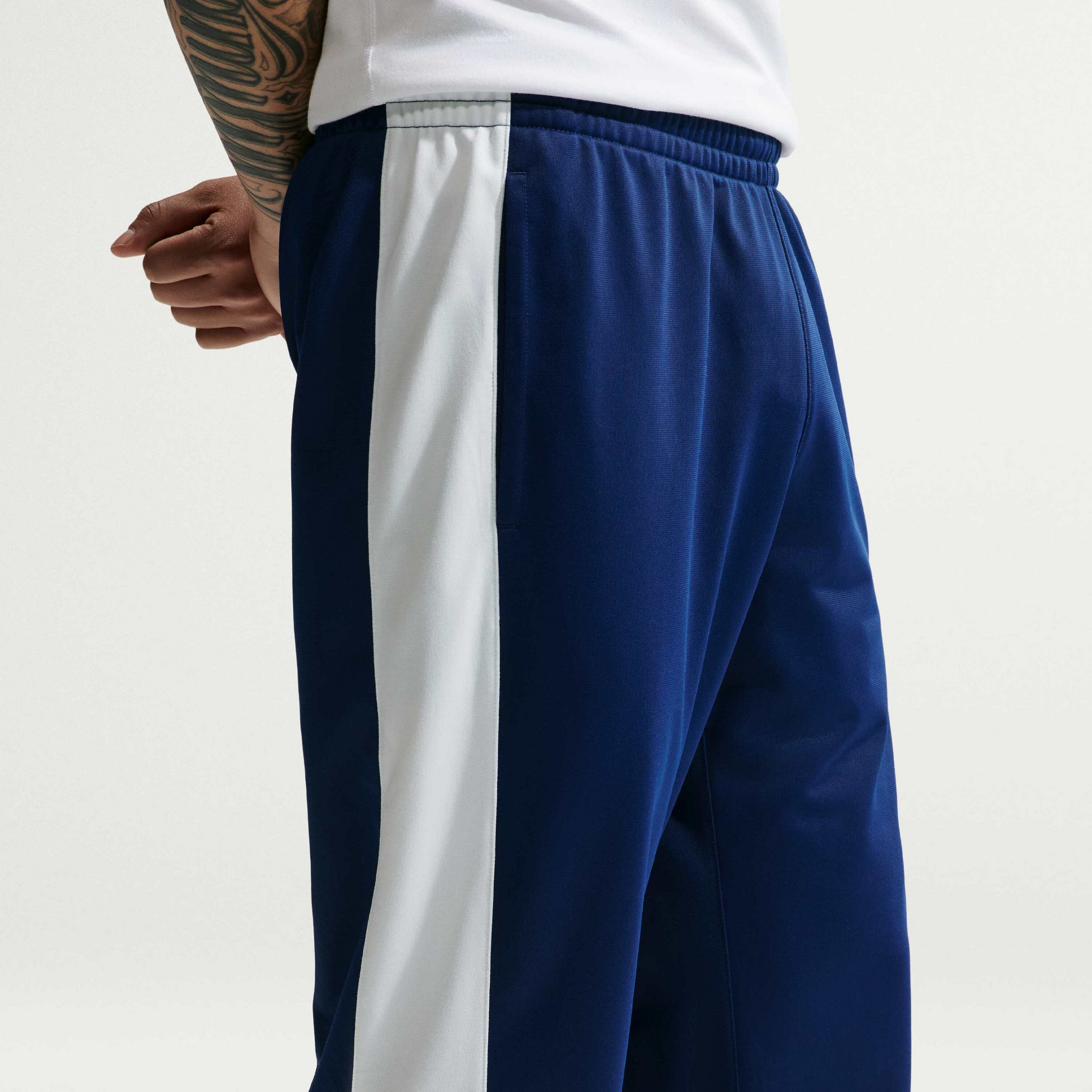 NIKE, Men's Poly-knit Tracksuit Windrunner