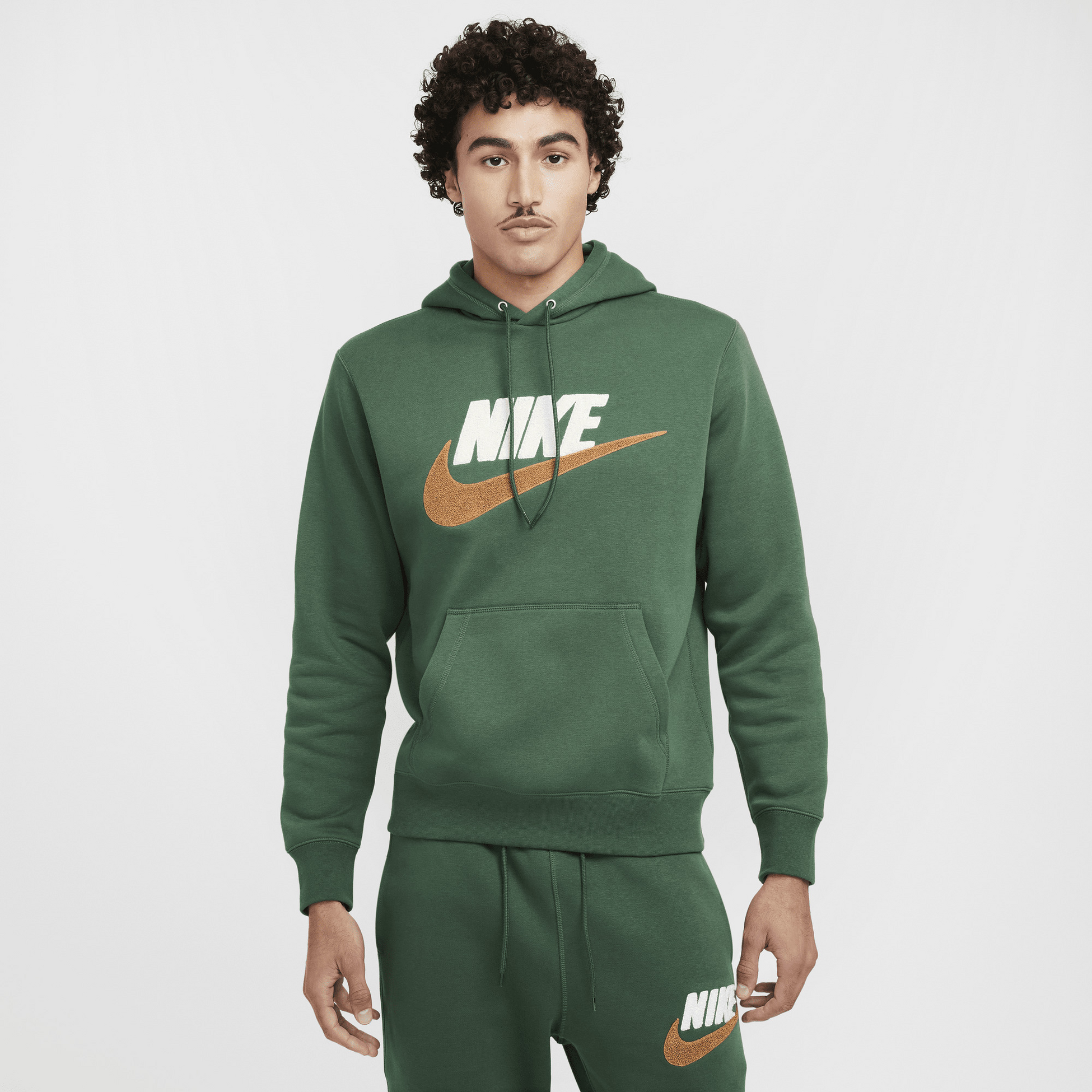 NIKE, Men's Pullover Hoodie Club Fleece