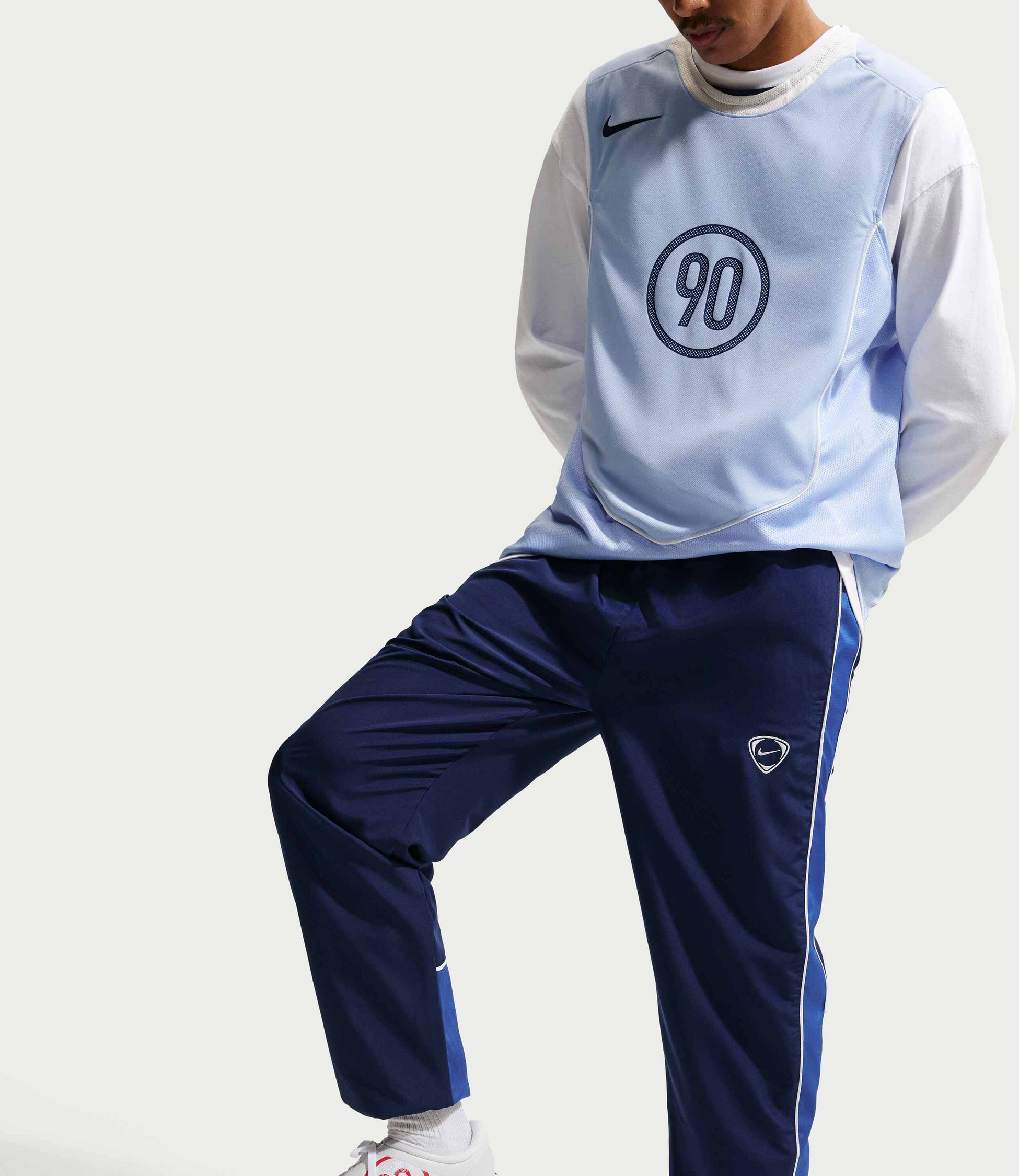 NIKE, Men's Repel Football Woven Pants Academy+