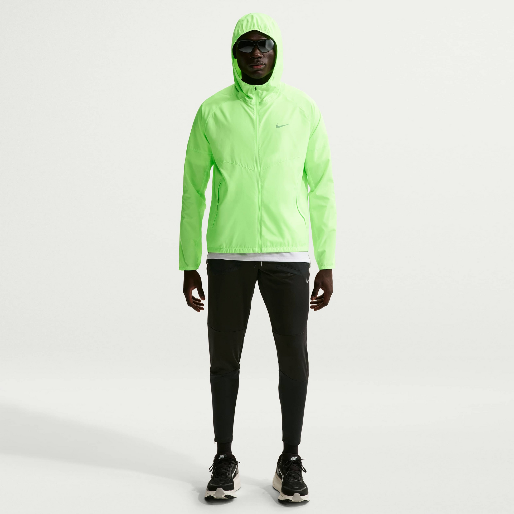 NIKE, Men's Repel Running Jacket Miler