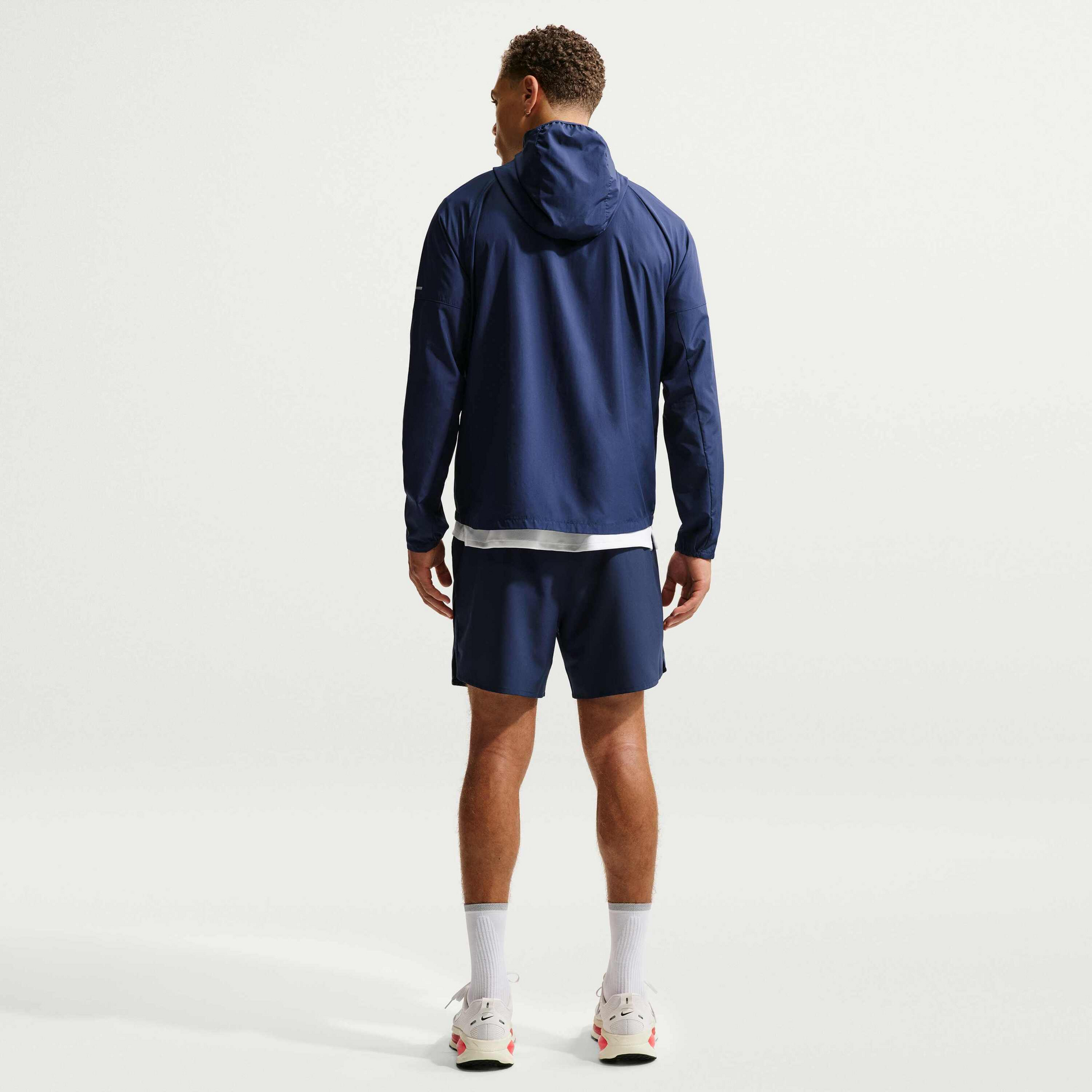 NIKE, Men's Repel Running Jacket Miler