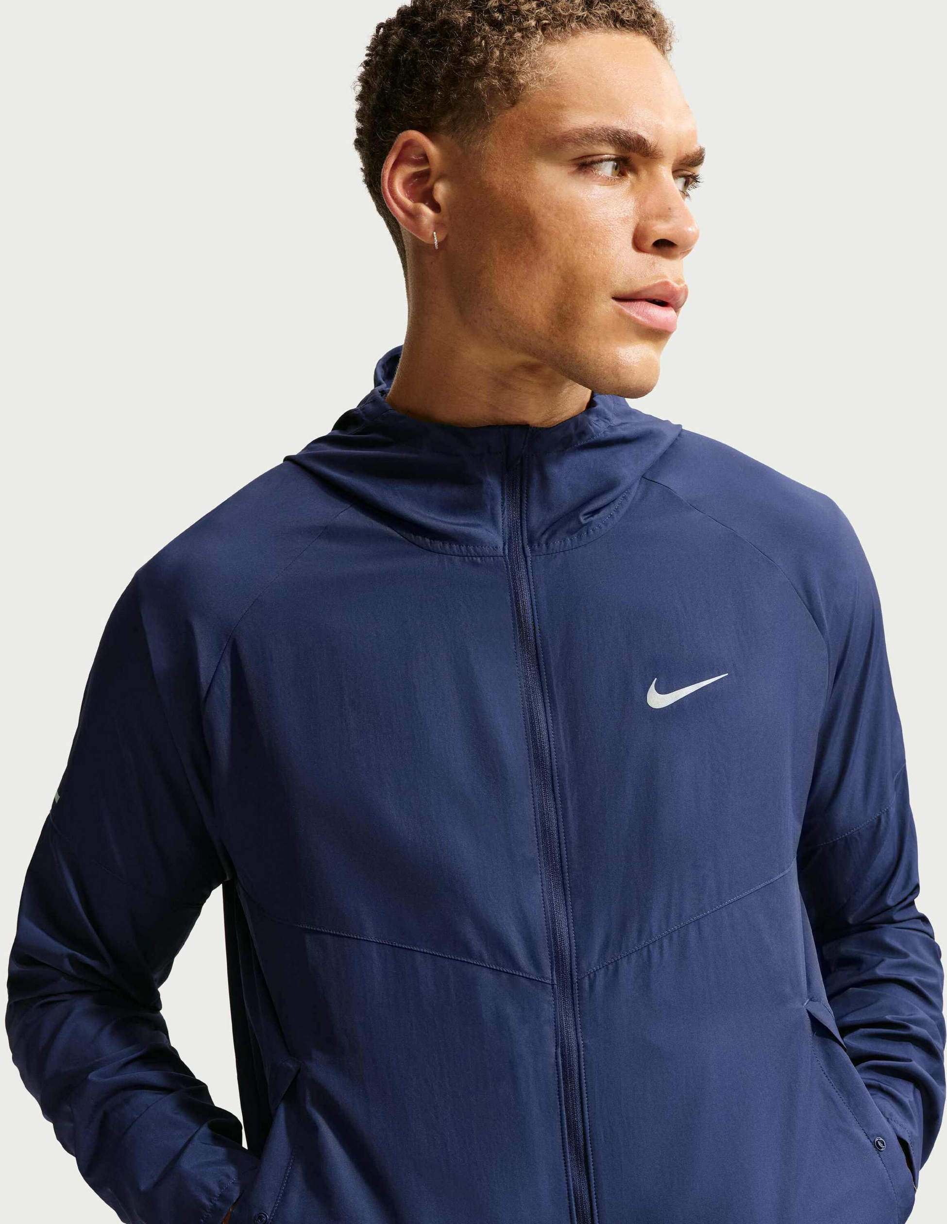 NIKE, Men's Repel Running Jacket Miler