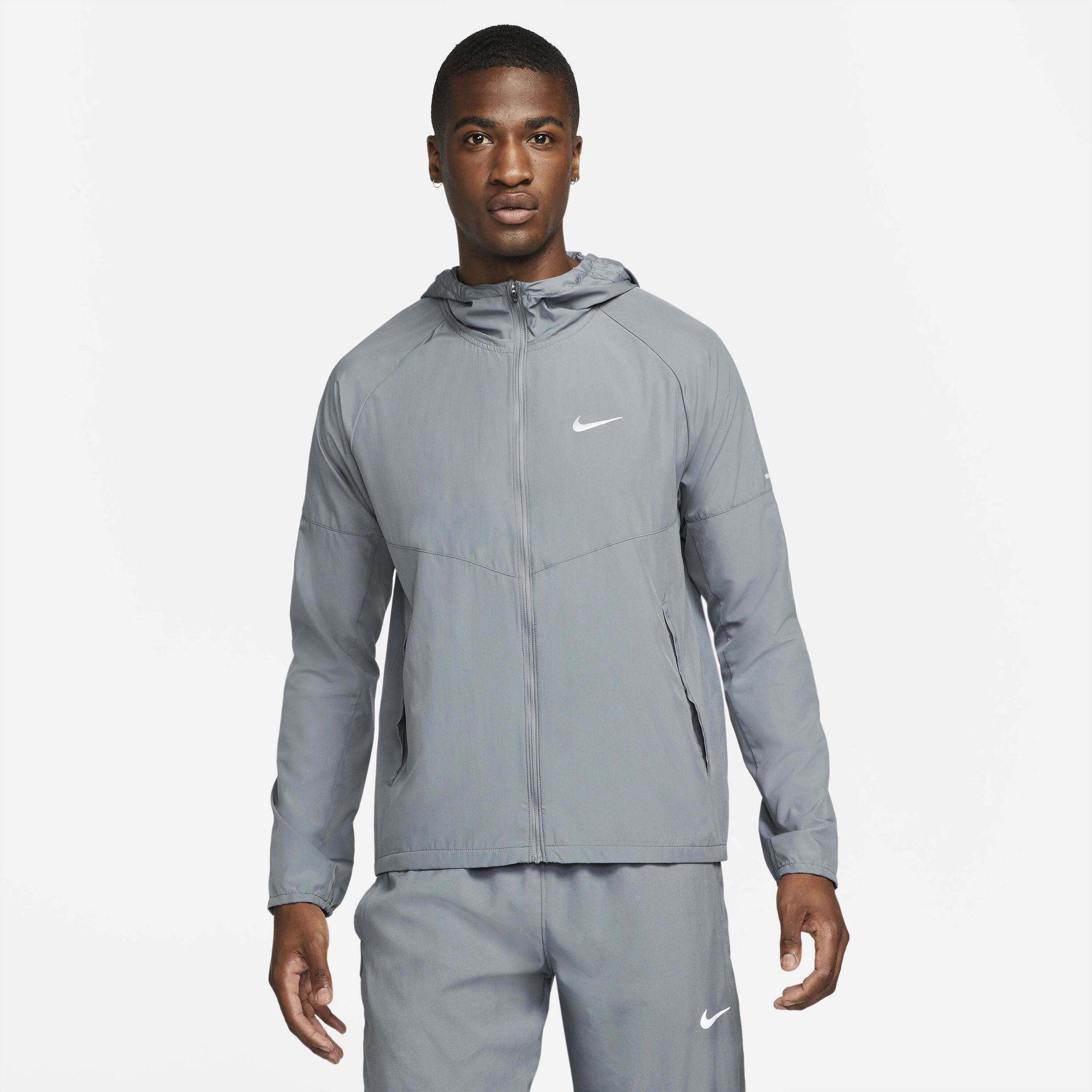 NIKE, Men's Repel Running Jacket Miler