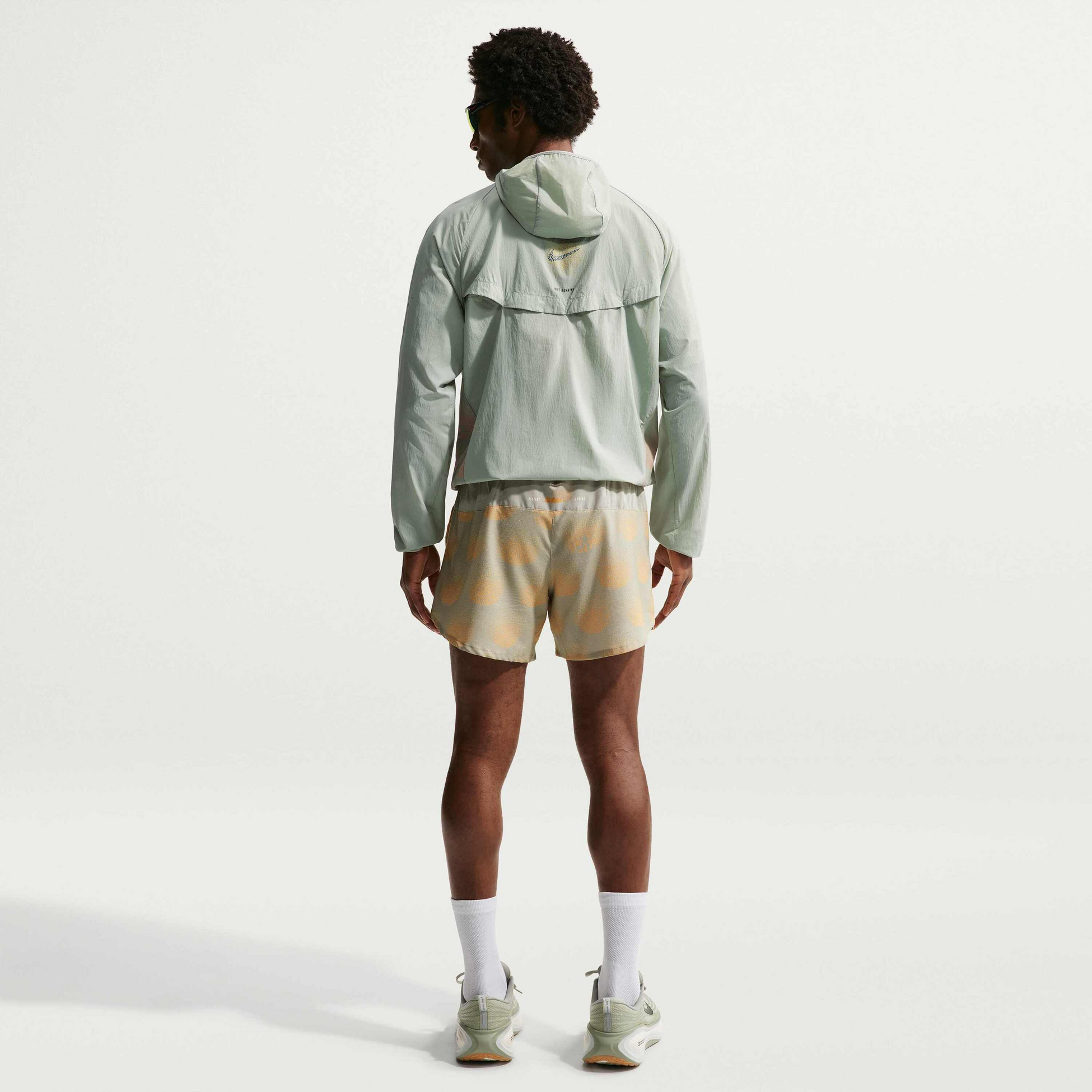 NIKE, Men's Repel Uv Protection Running Jacket Stride