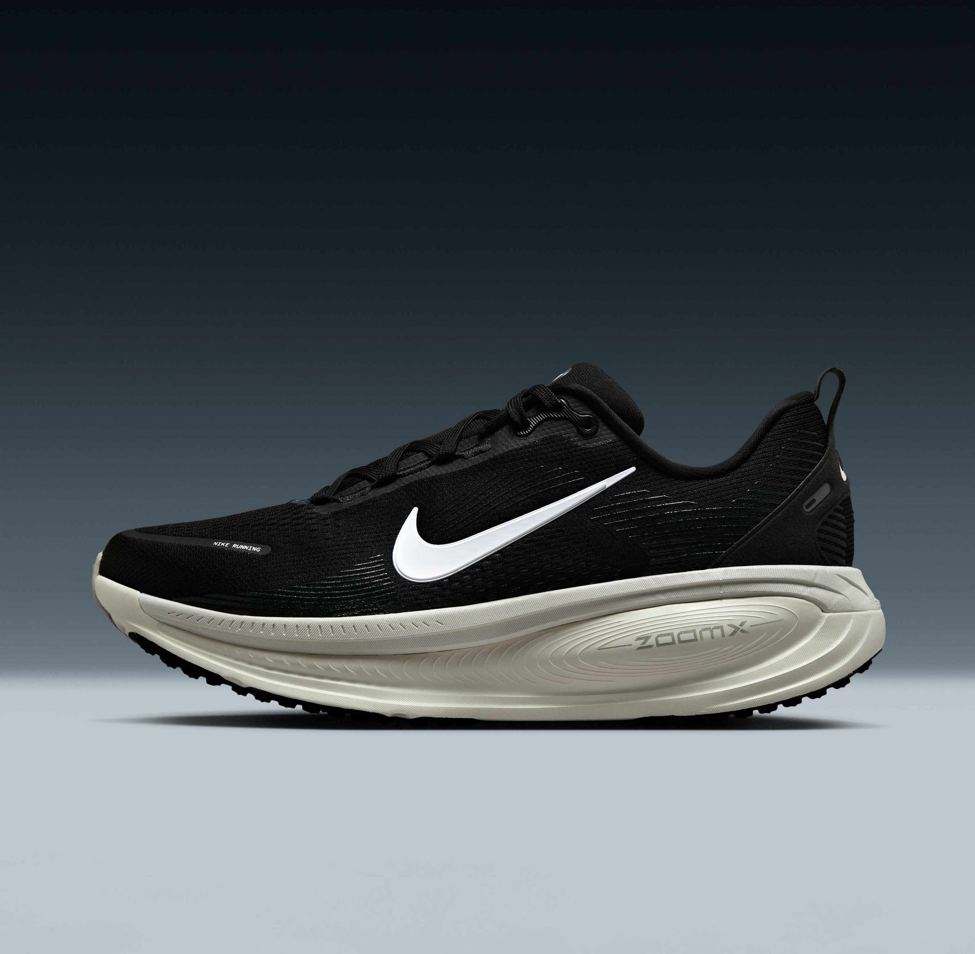 NIKE, Men's Road Running Shoes Vomero 18