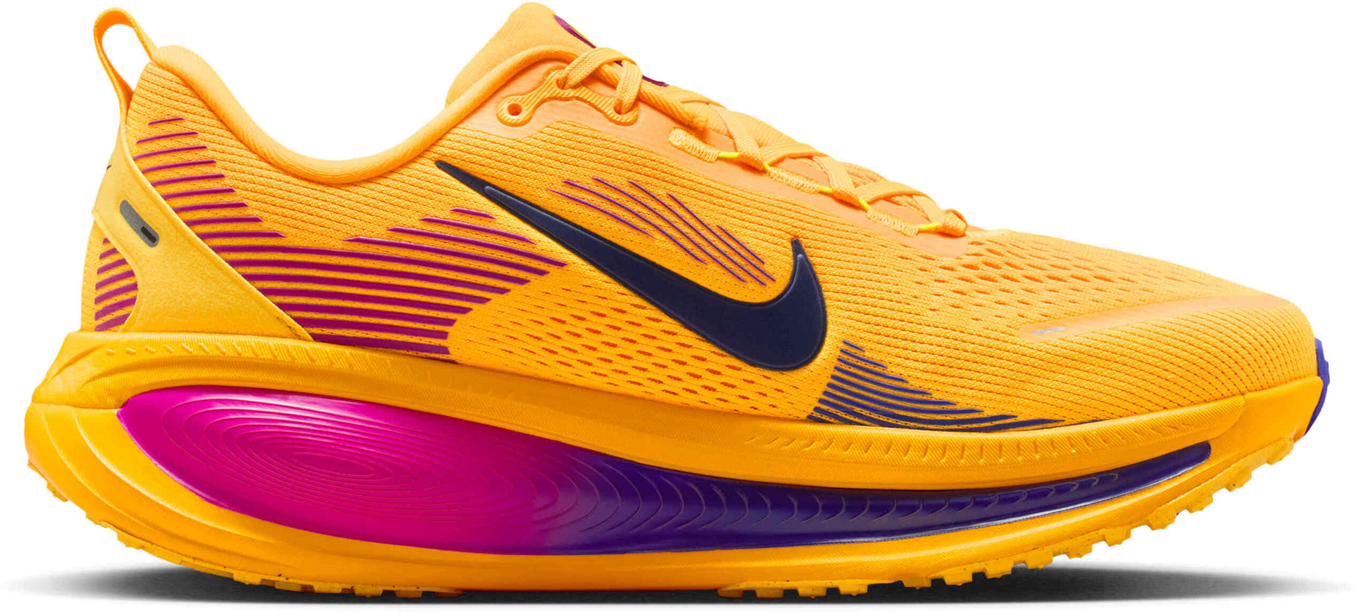 NIKE, Men's Road Running Shoes Vomero 18