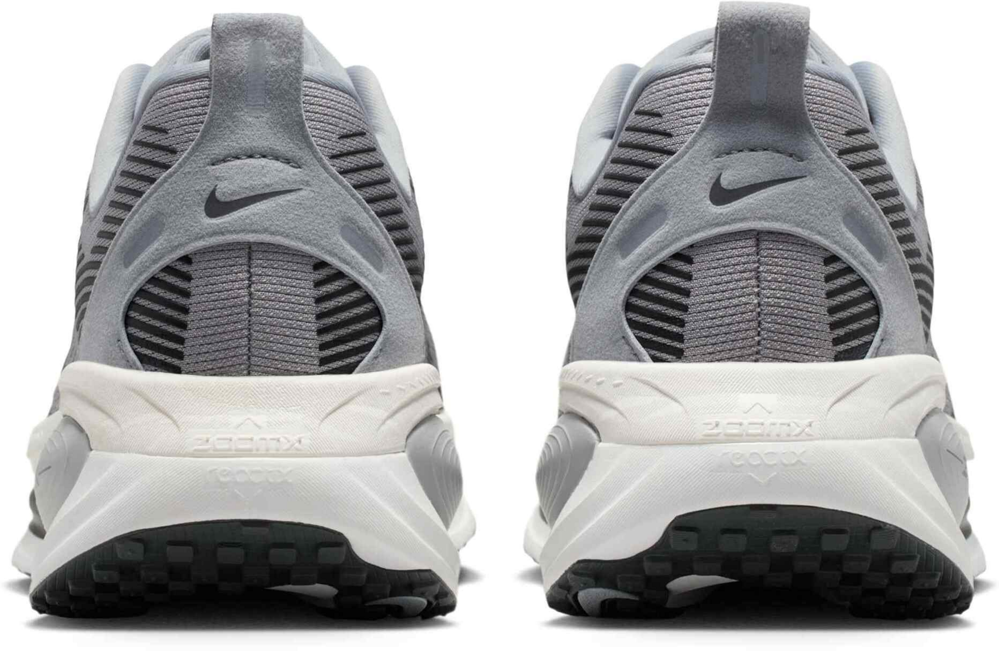 NIKE, Men's Road Running Shoes Vomero 18