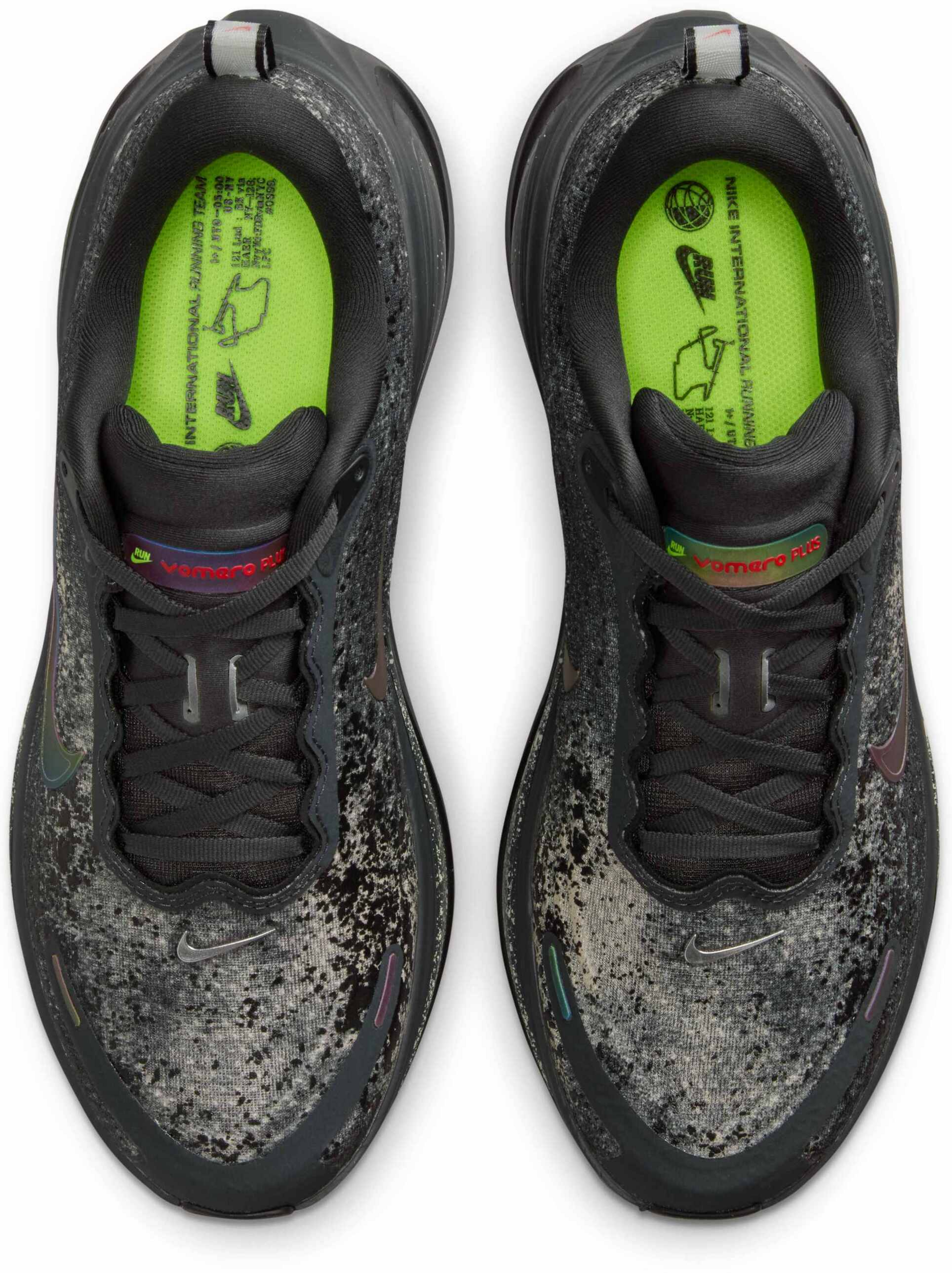 NIKE, Men's Road Running Shoes Vomero Plus