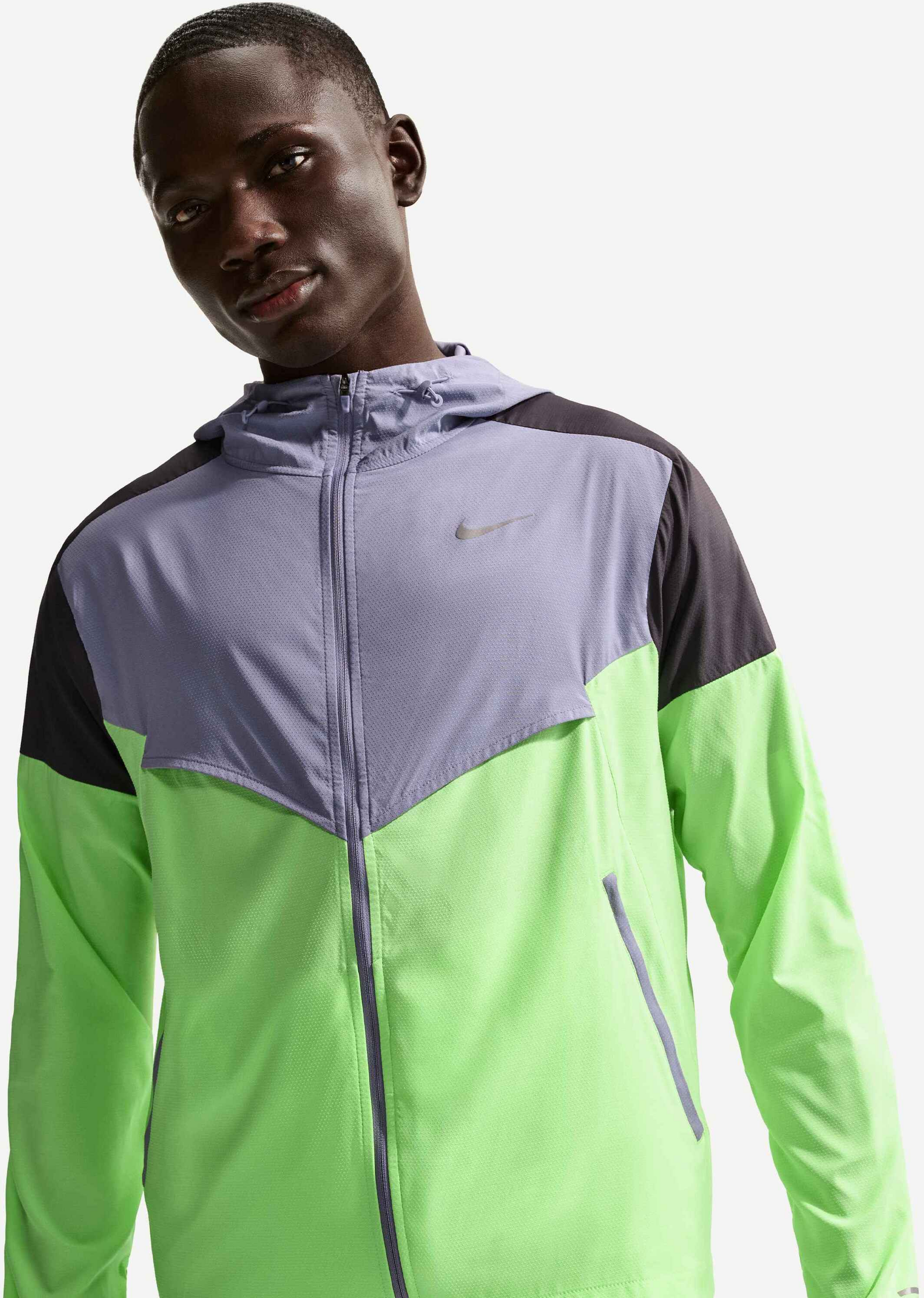 NIKE, Men's Running Jacket Impossibly Light Windrunner