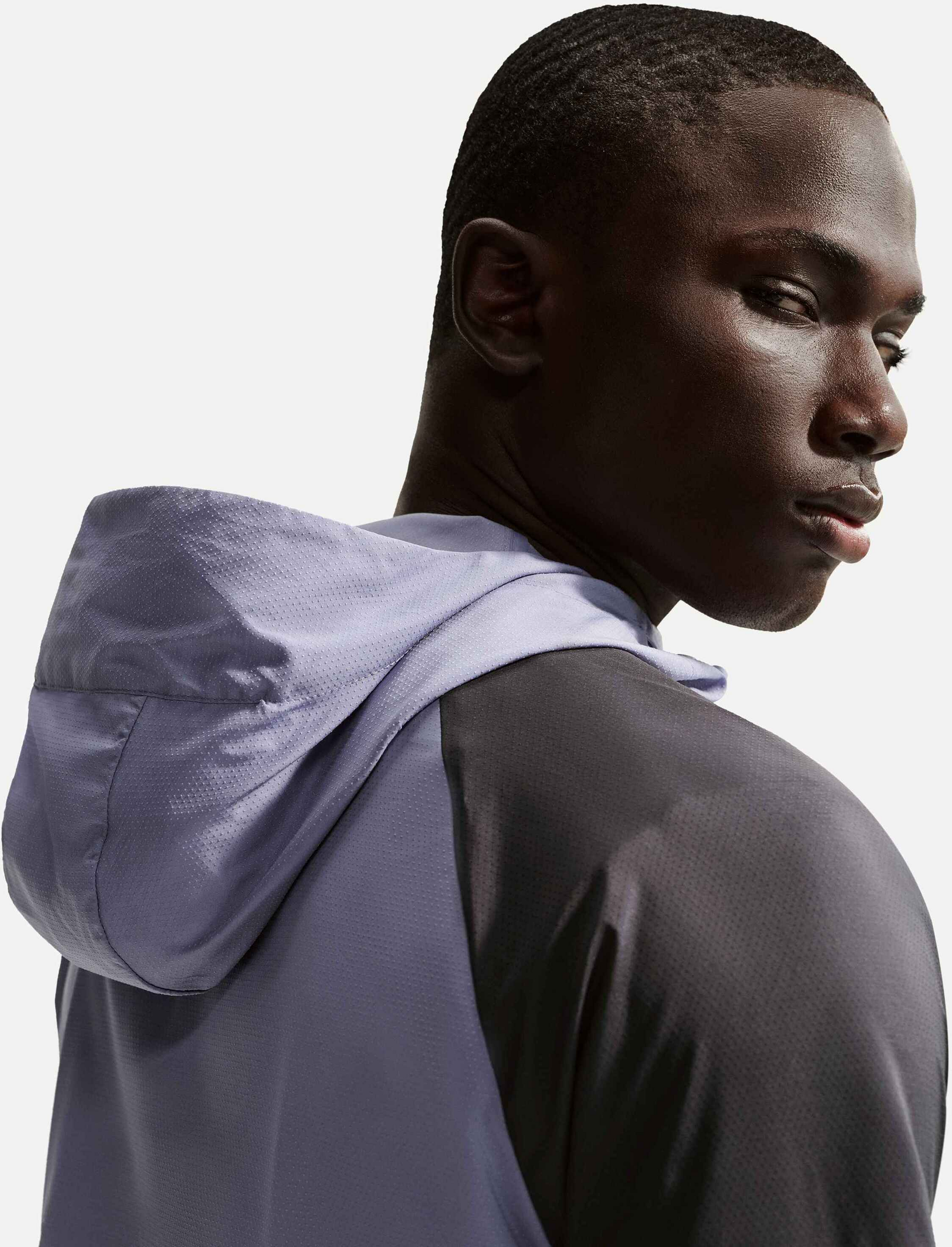 NIKE, Men's Running Jacket Impossibly Light Windrunner